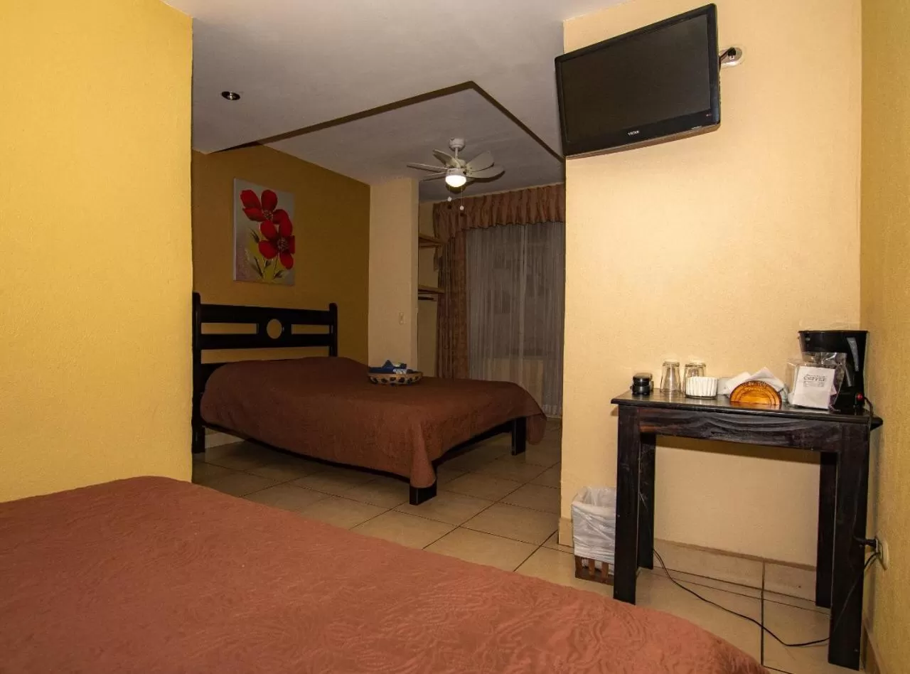 Bed in Melrost Airport Bed & Breakfast