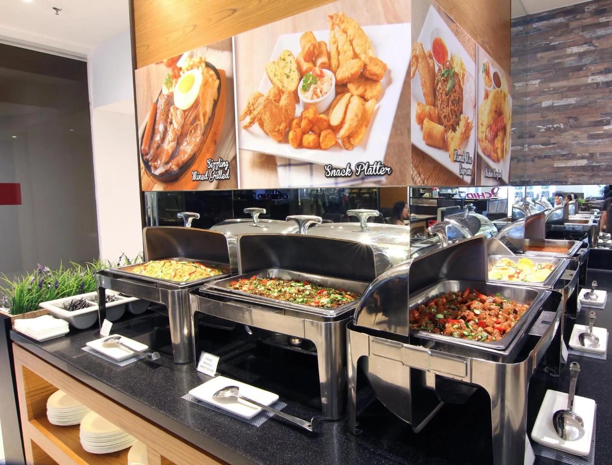 Breakfast in Pacific Express Hotel Chinatown