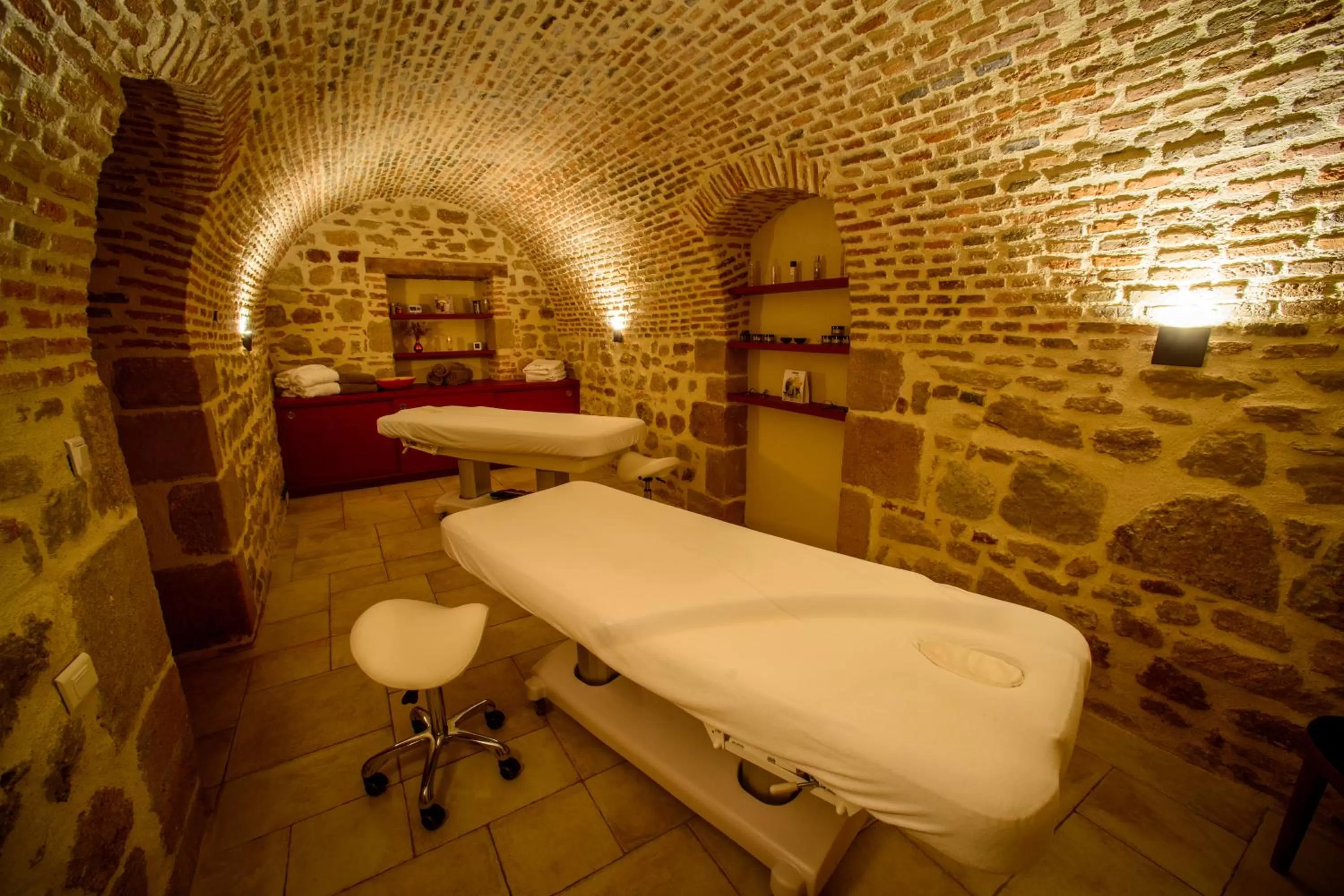 Massage in Château Origny - Moulins