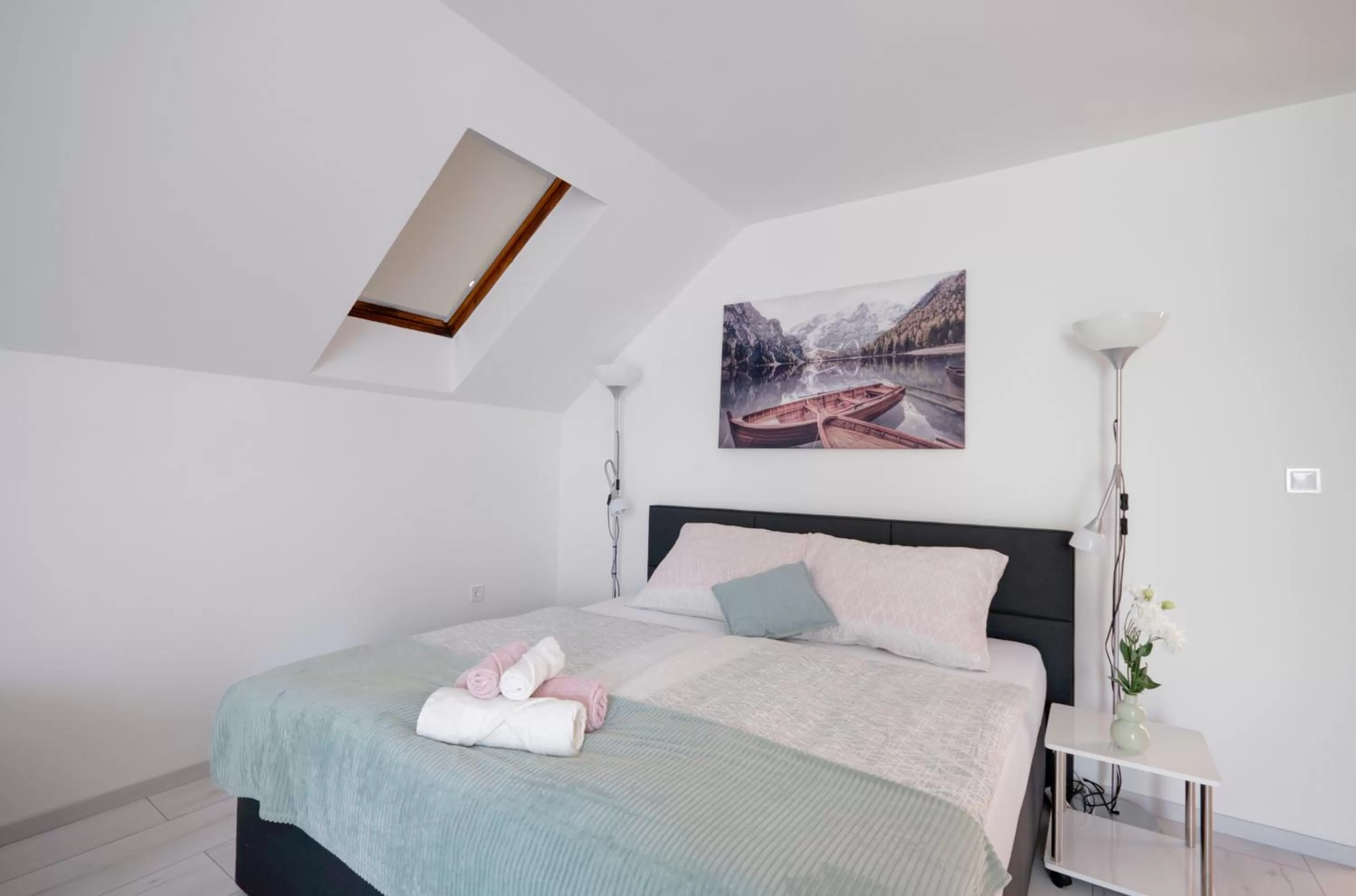 Photo of the whole room, Bed in Villa Tara Bük