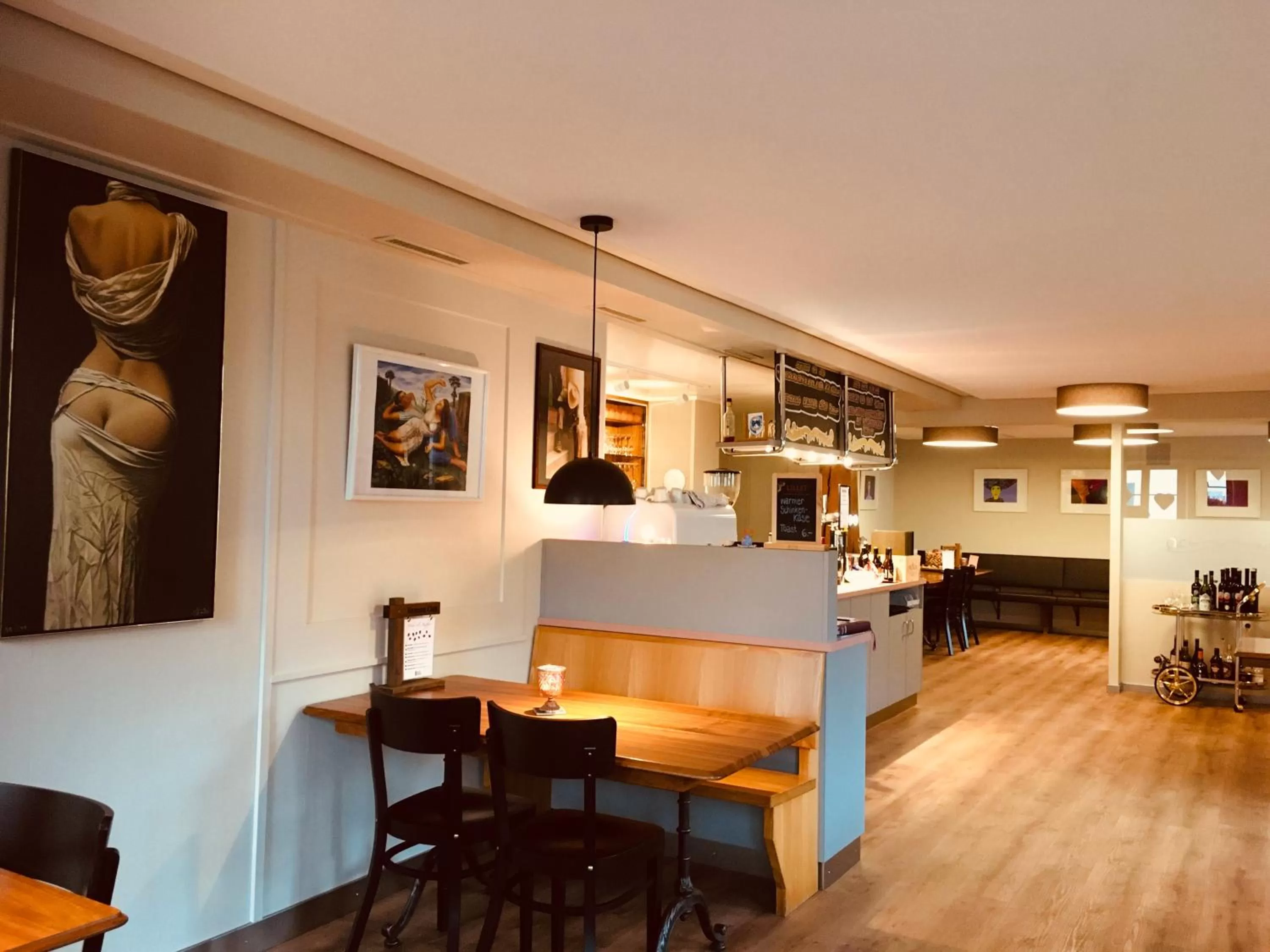 Activities, Restaurant/Places to Eat in Gasthaus zum Löwen