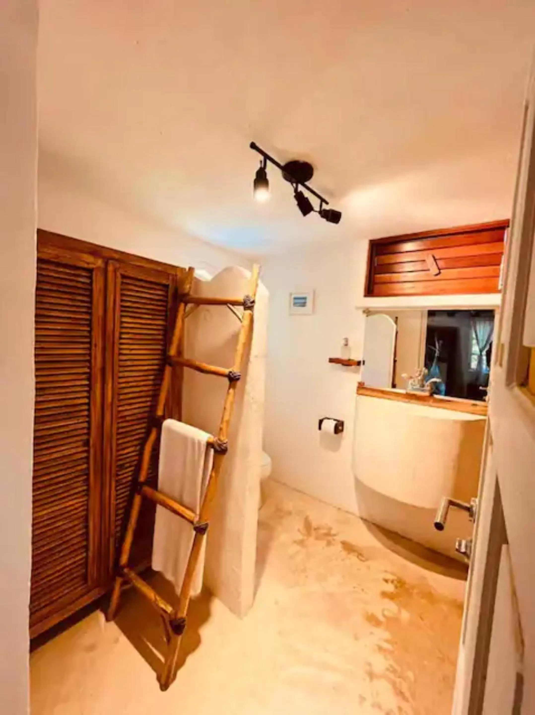 Bathroom in Dos Ceibas Tulum - Feel Good Hotel