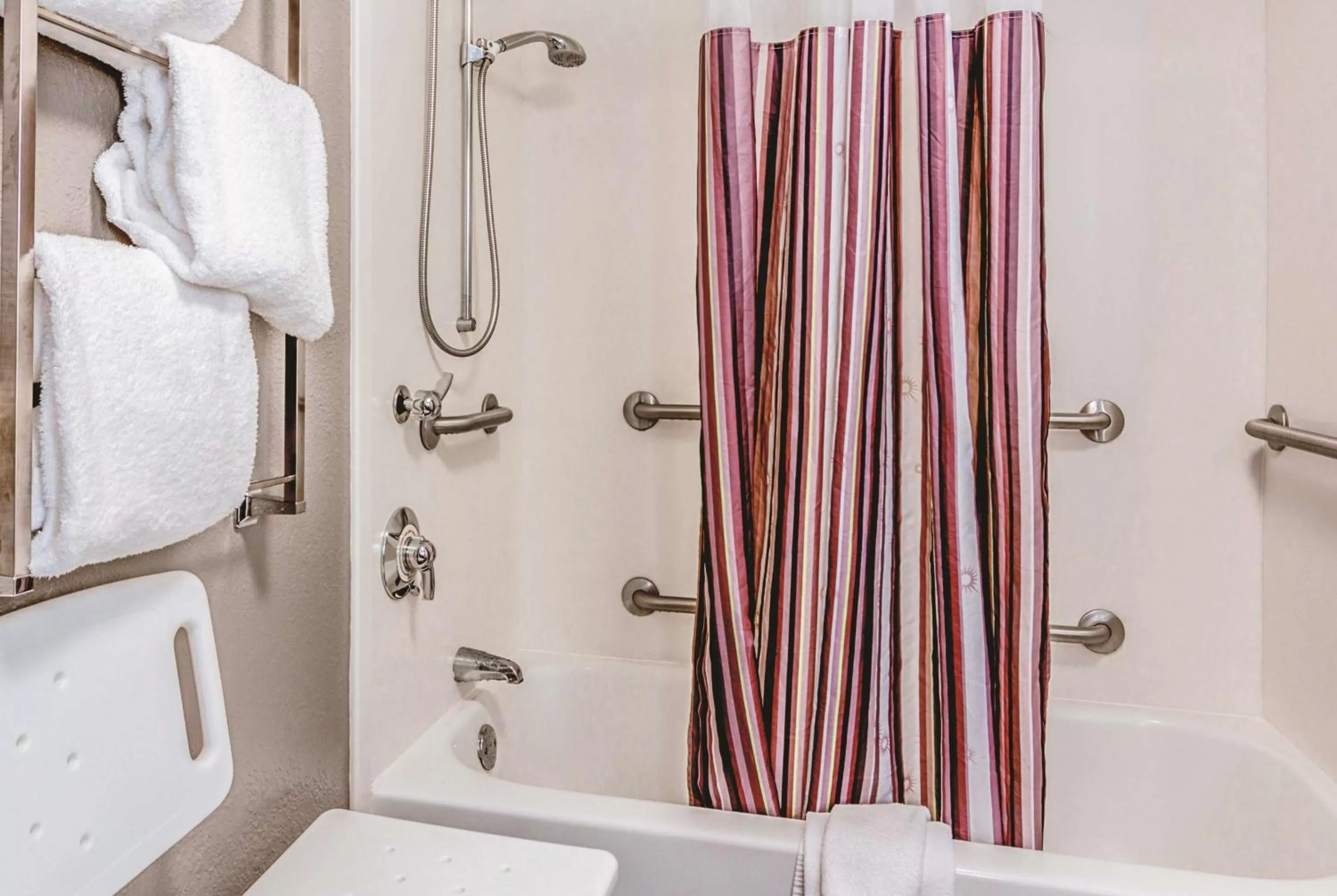 Bathroom in La Quinta by Wyndham Las Vegas Summerlin Tech