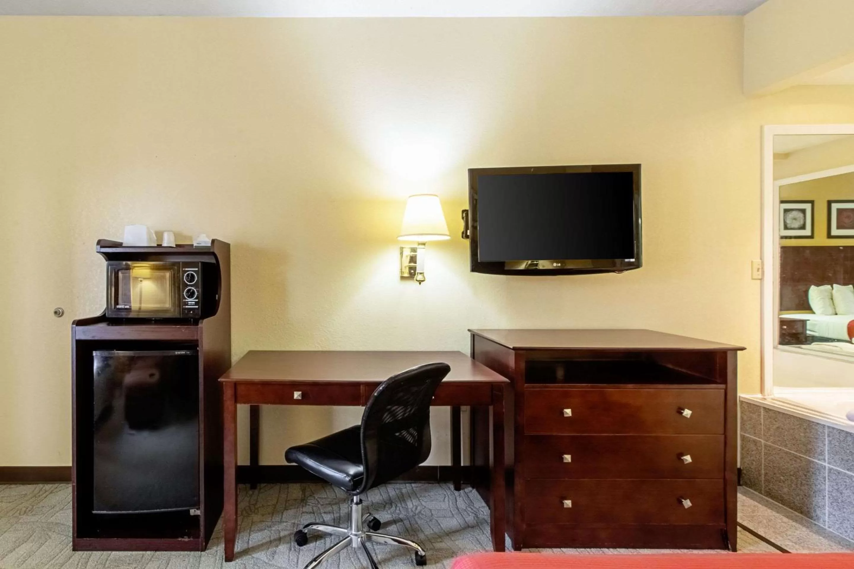 Photo of the whole room in Quality Inn & Suites Dickson