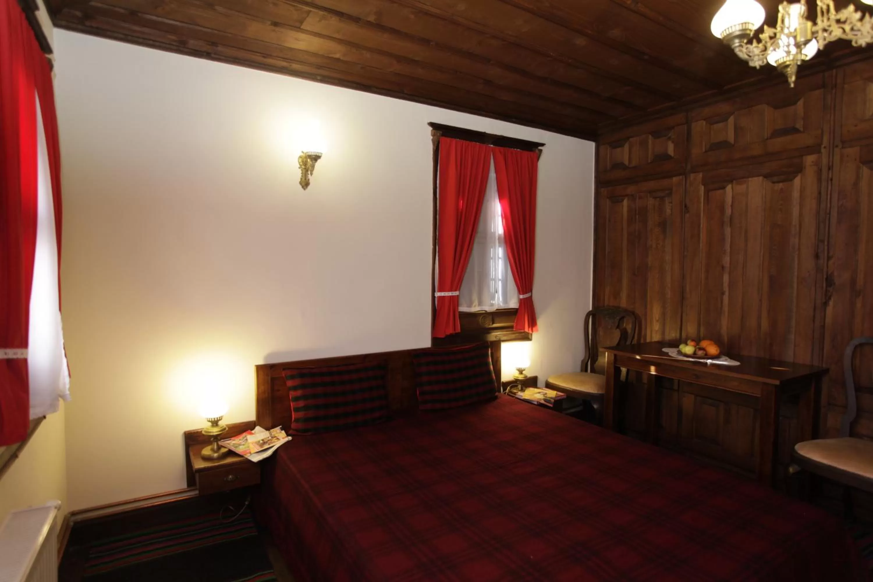 Bedroom, Bed in Djudjeva Kyshta Hotel