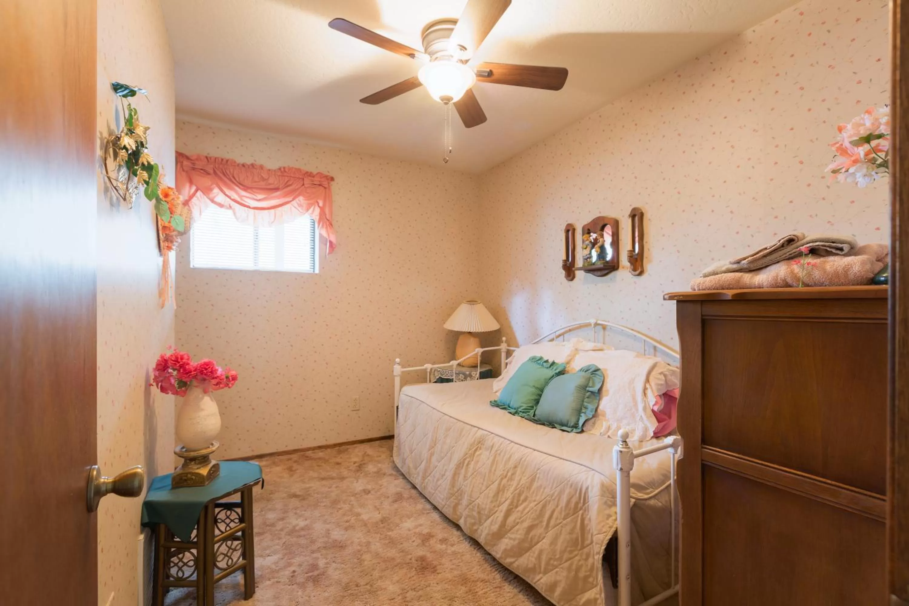 Bed in Crown King Cabins Bradshaw