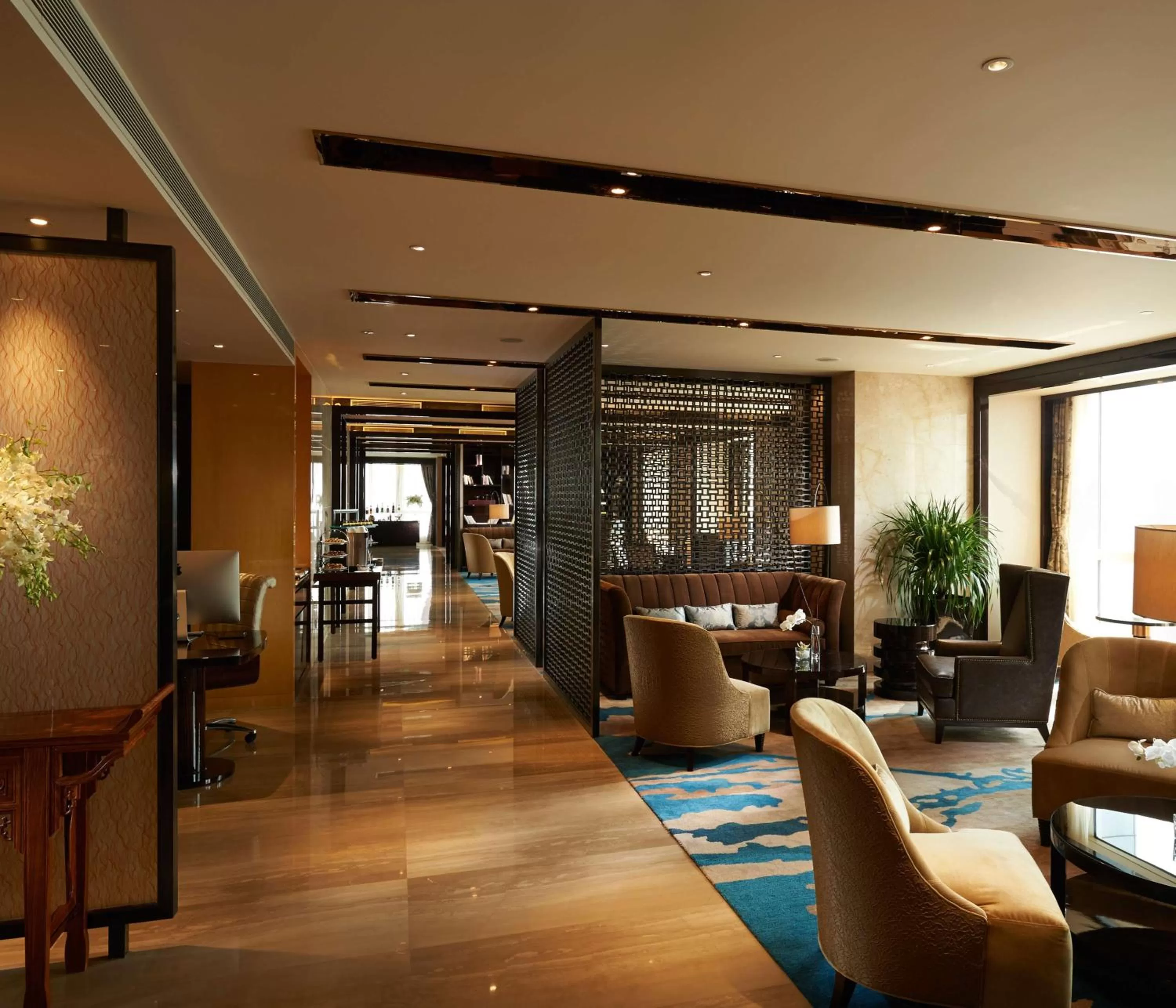 Property building in Hilton Zhengzhou