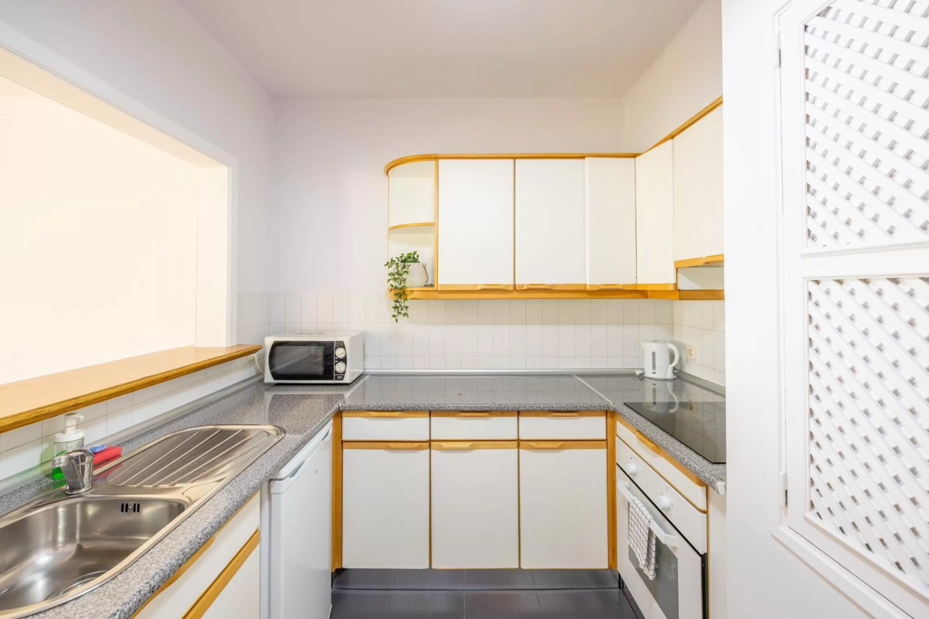 kitchen in Clube do Lago Hotel