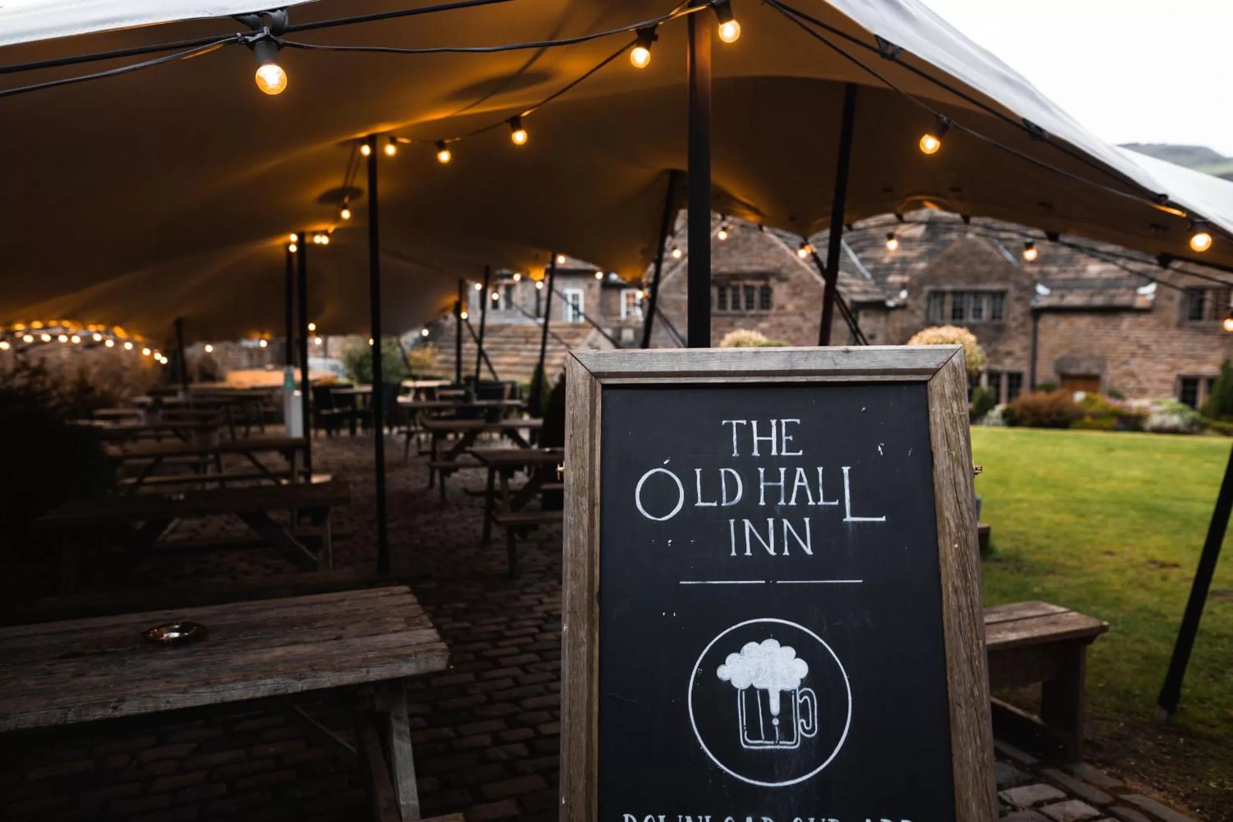 Restaurant/places to eat in The Old Hall Inn