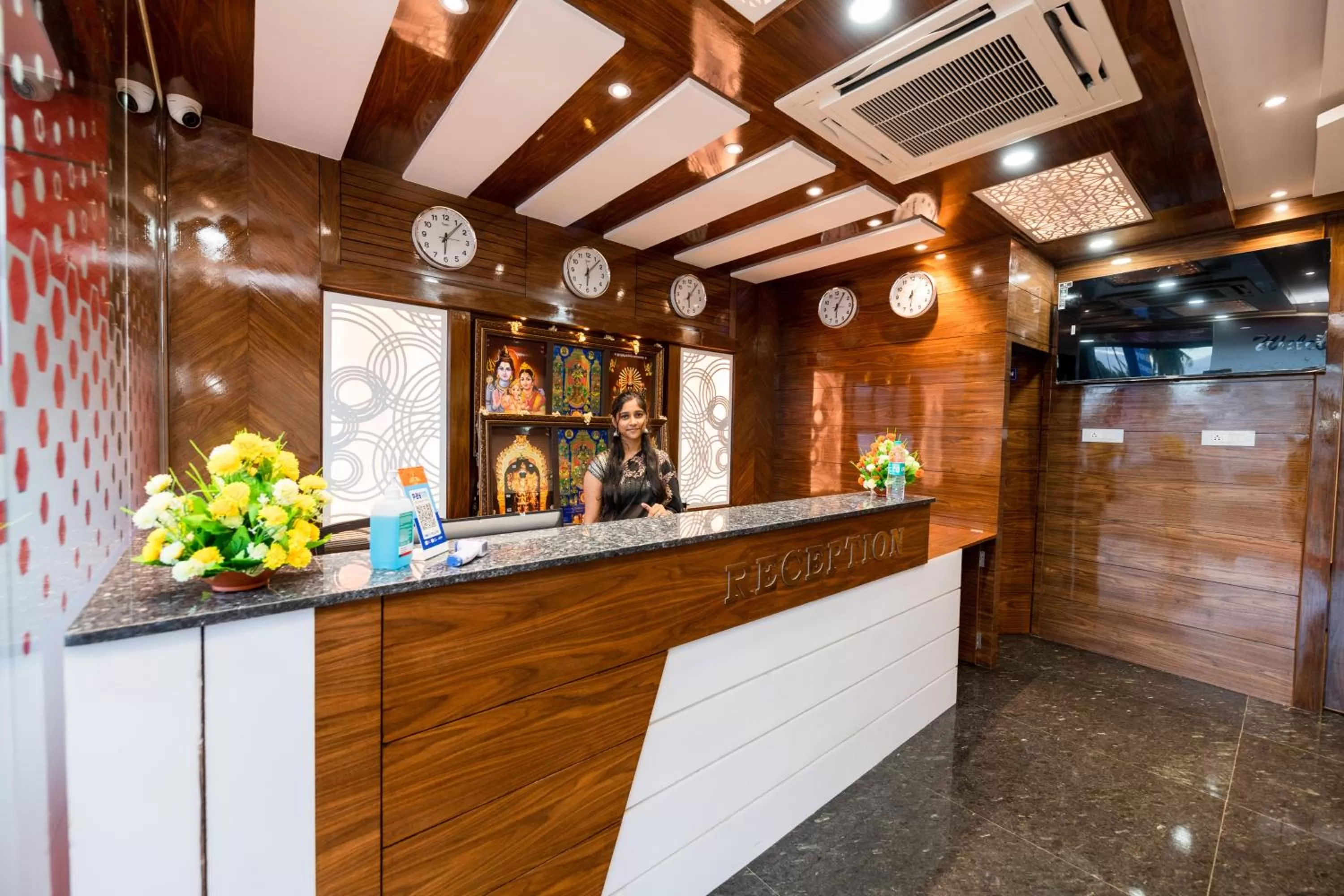 Lobby or reception in KK Comforts