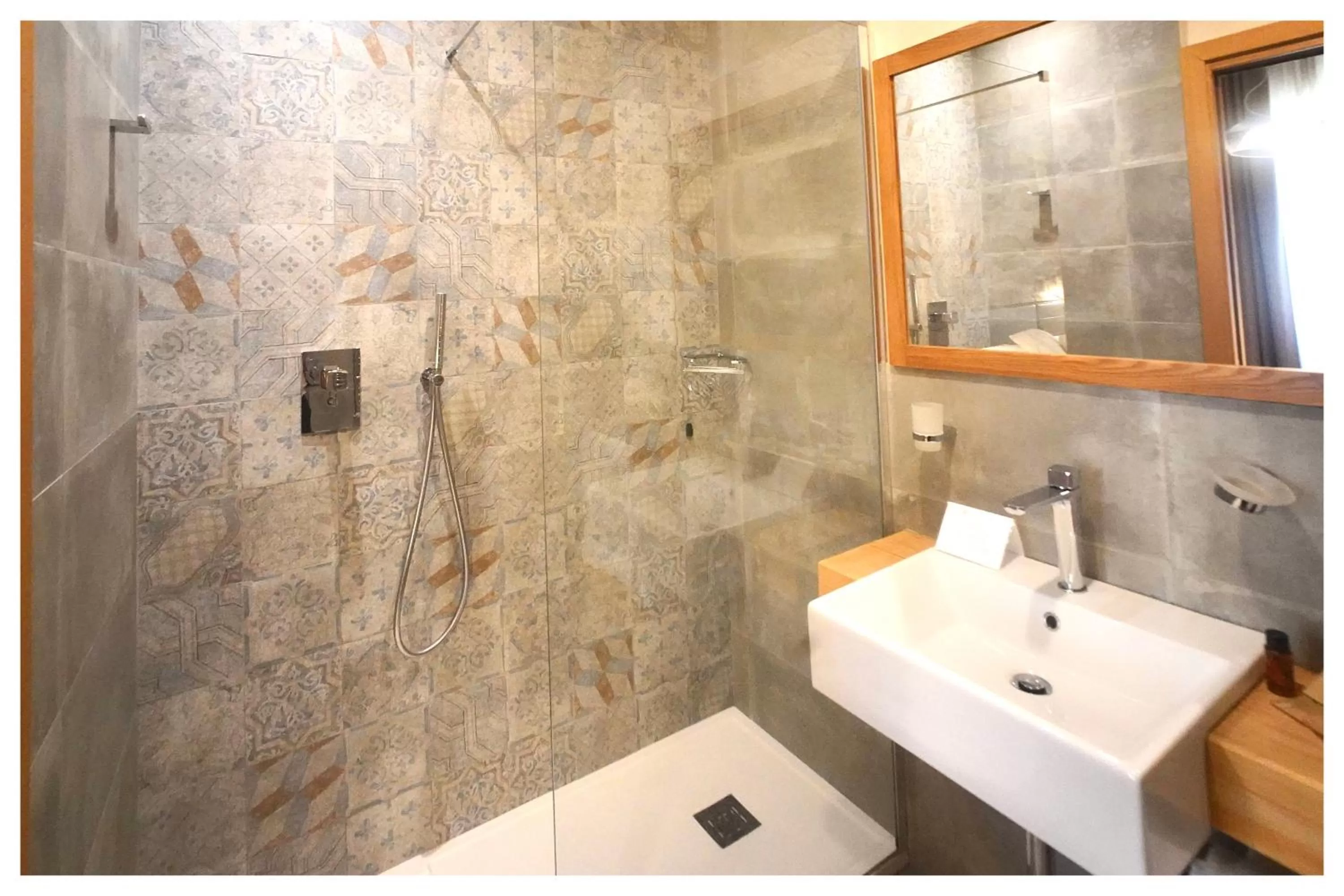 Bathroom in Tramas Hotel & Spa