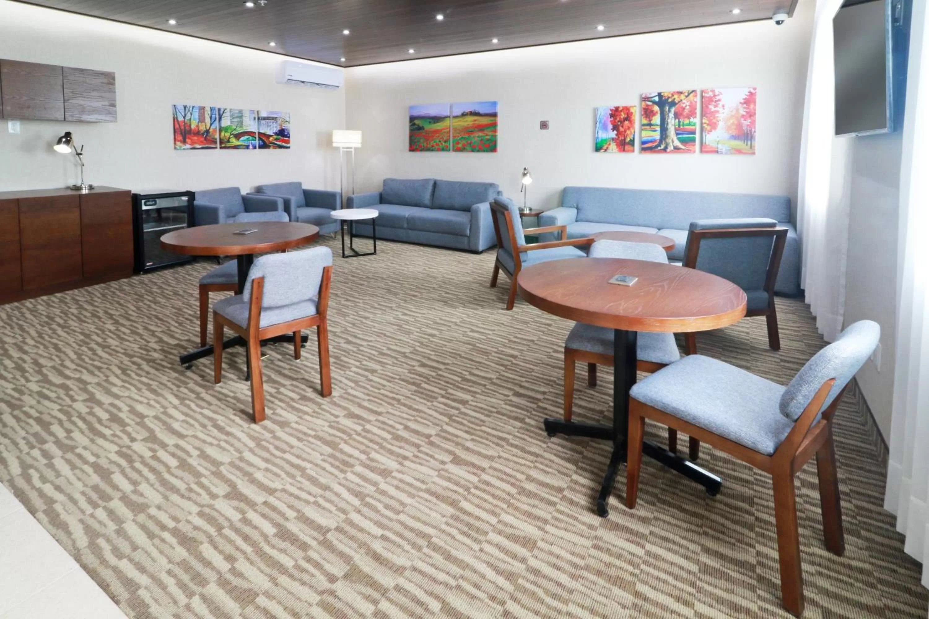 Property building in Staybridge Suites Queretaro by IHG