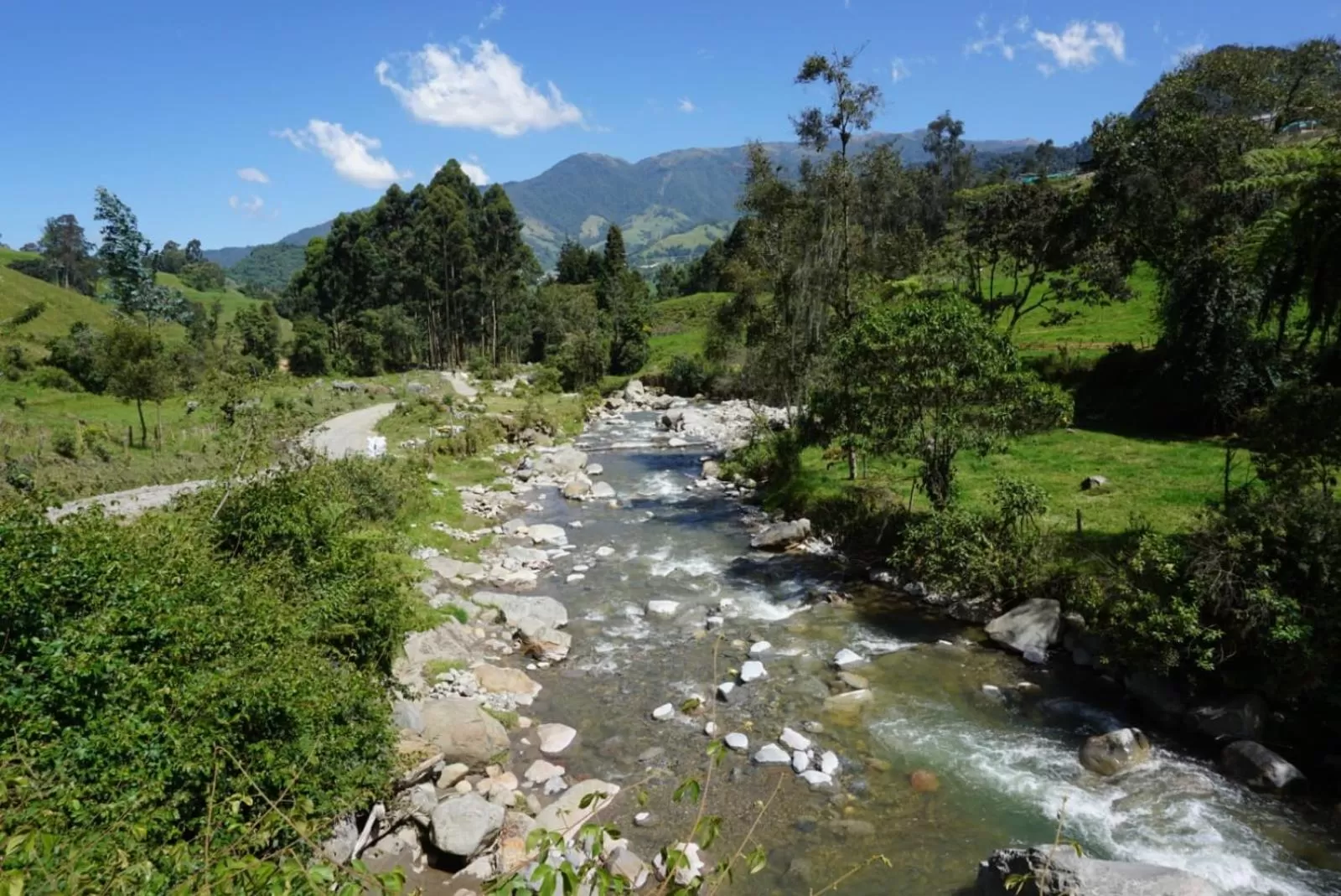 Hiking in Mirador Finca Morrogacho