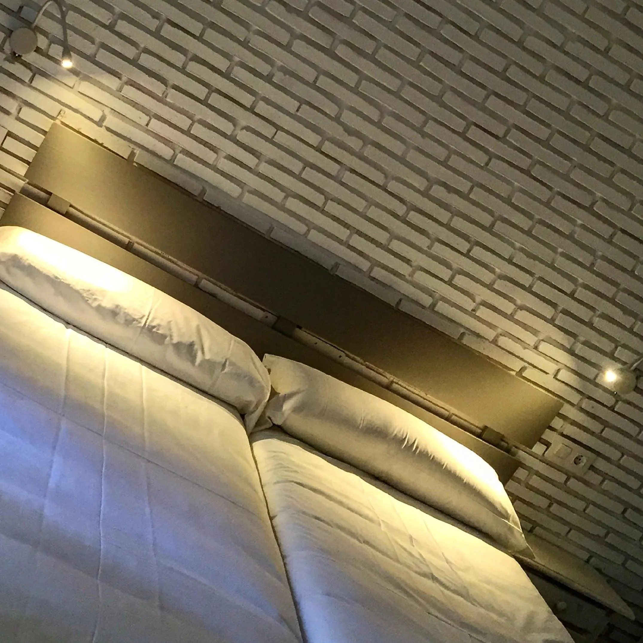 Photo of the whole room, Bed in Le Vintage