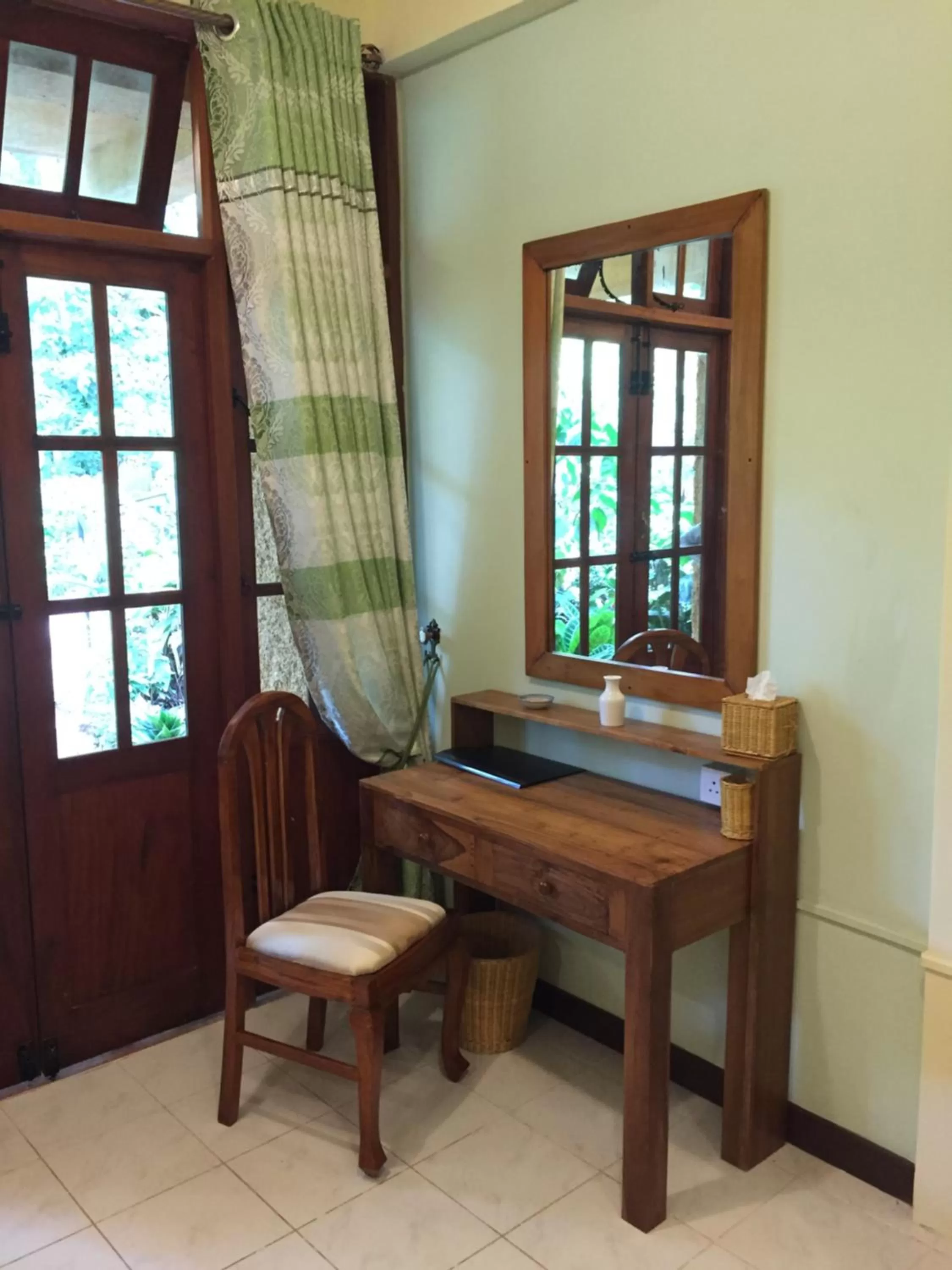 Decorative detail, Seating Area in Le leopard d 'argent