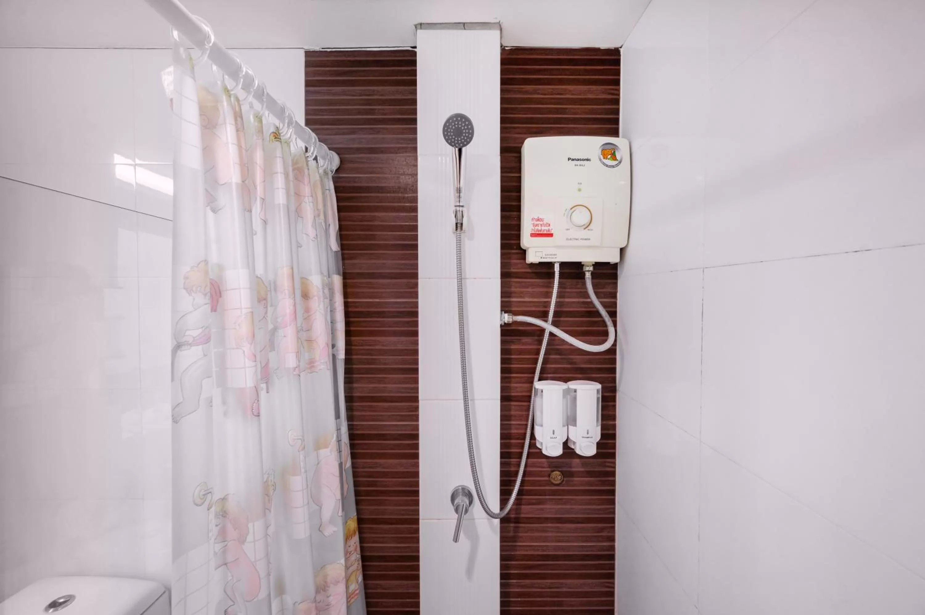 Bathroom in P2 Boutique