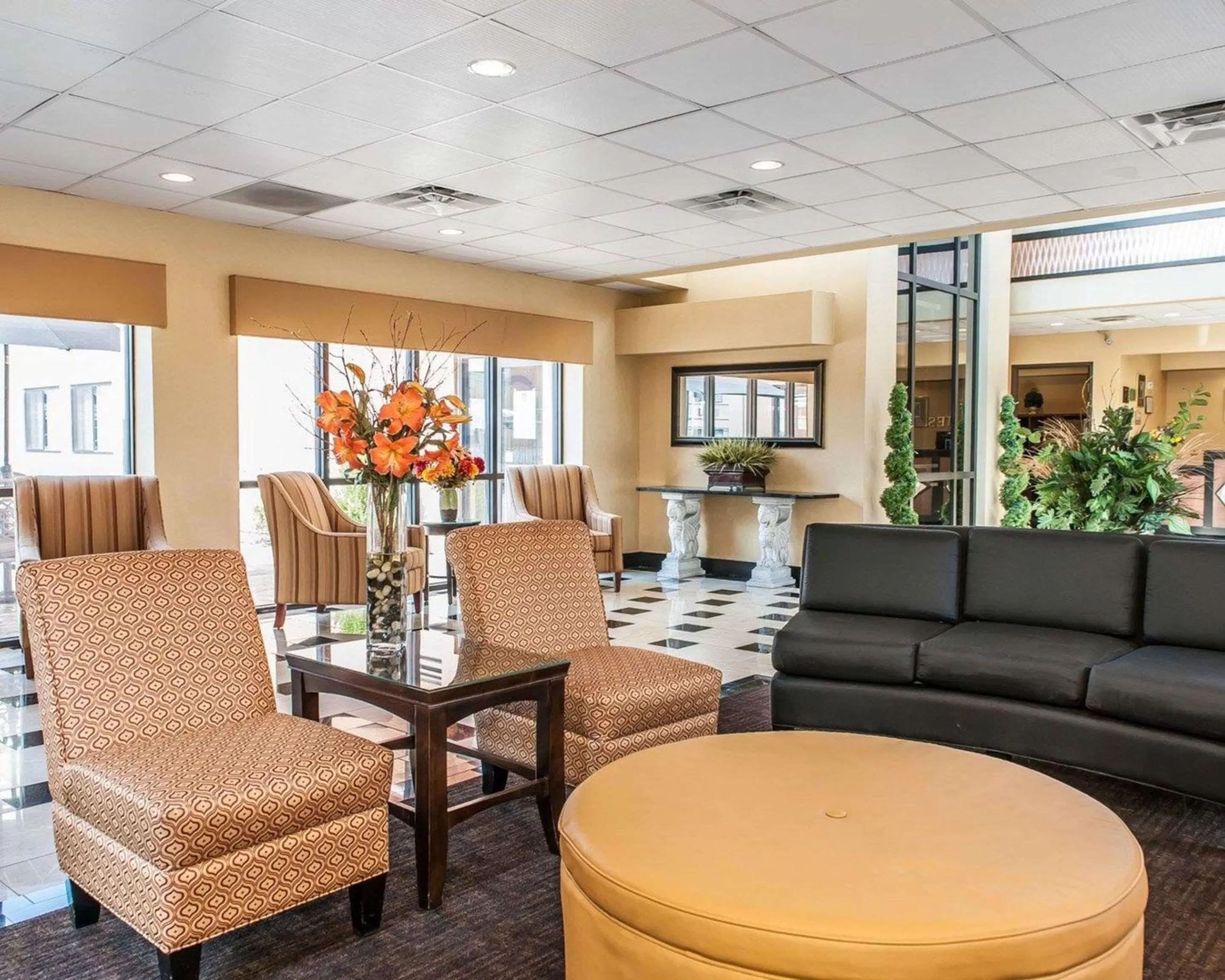 Lobby or reception in Quality Inn & Suites Mattoon South