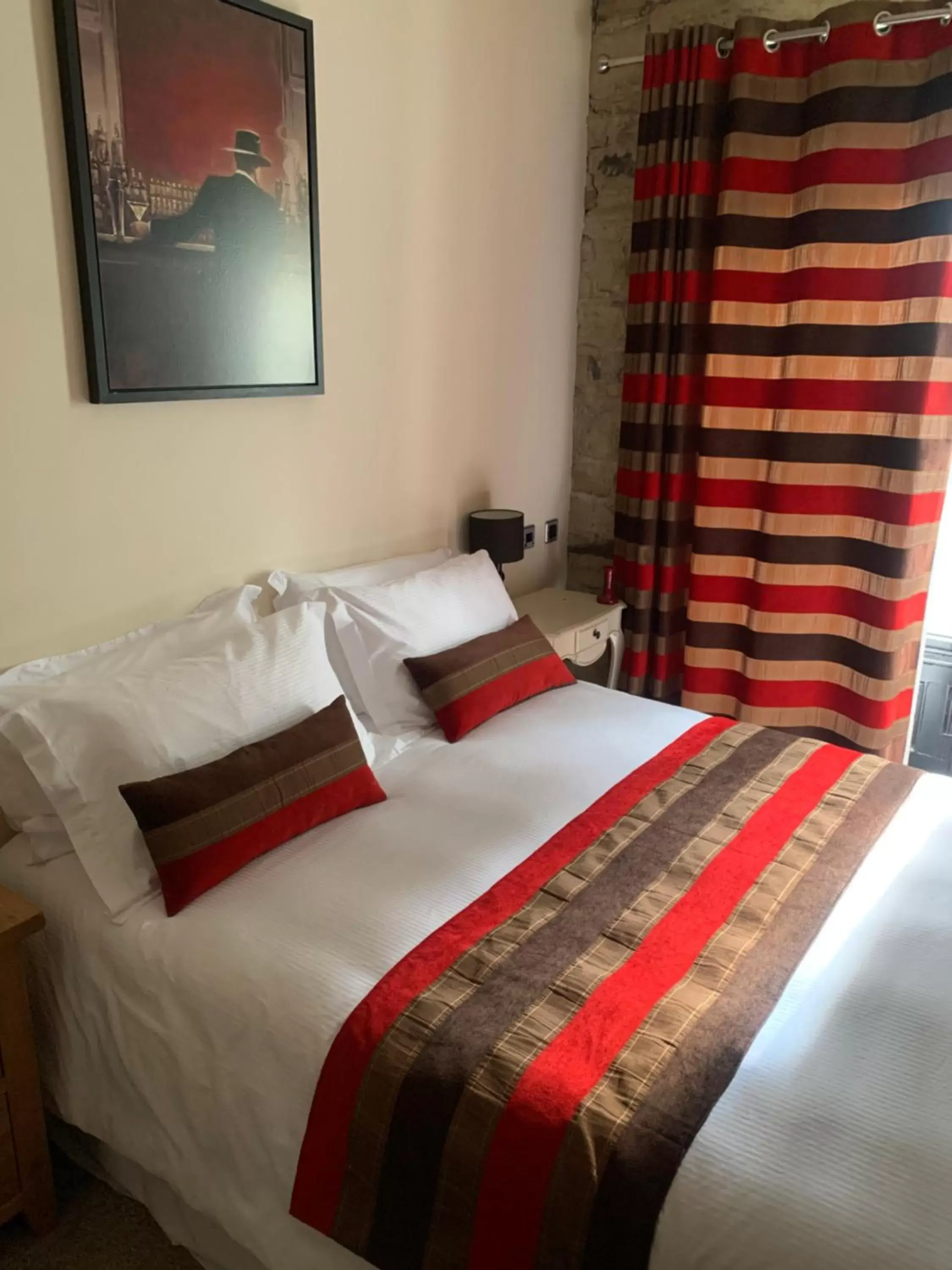 Deluxe Double Room in The Weavers Shed Deluxe Double Room in The Weavers Shed