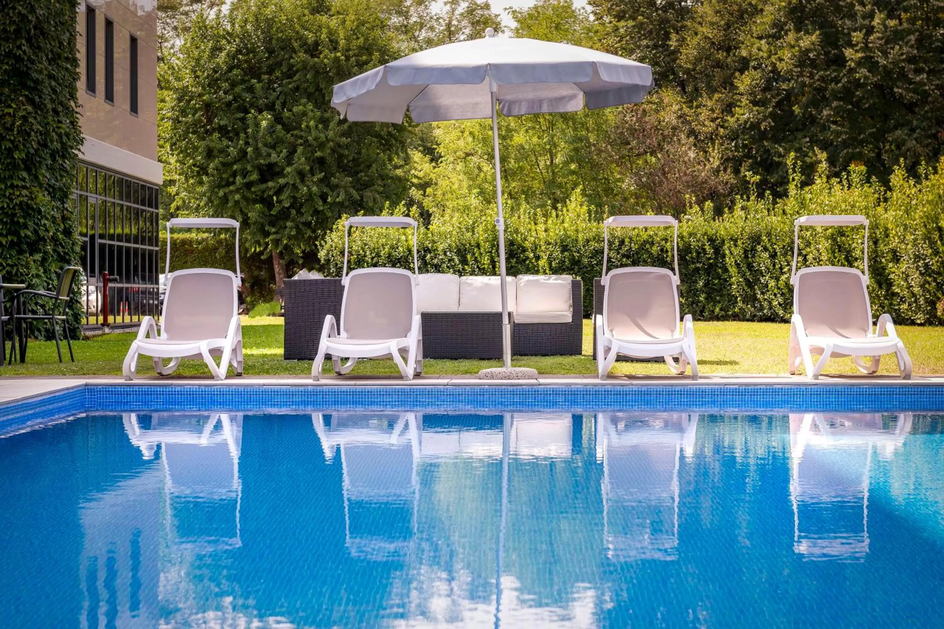 Pool view in Best Western Cavalieri Della Corona