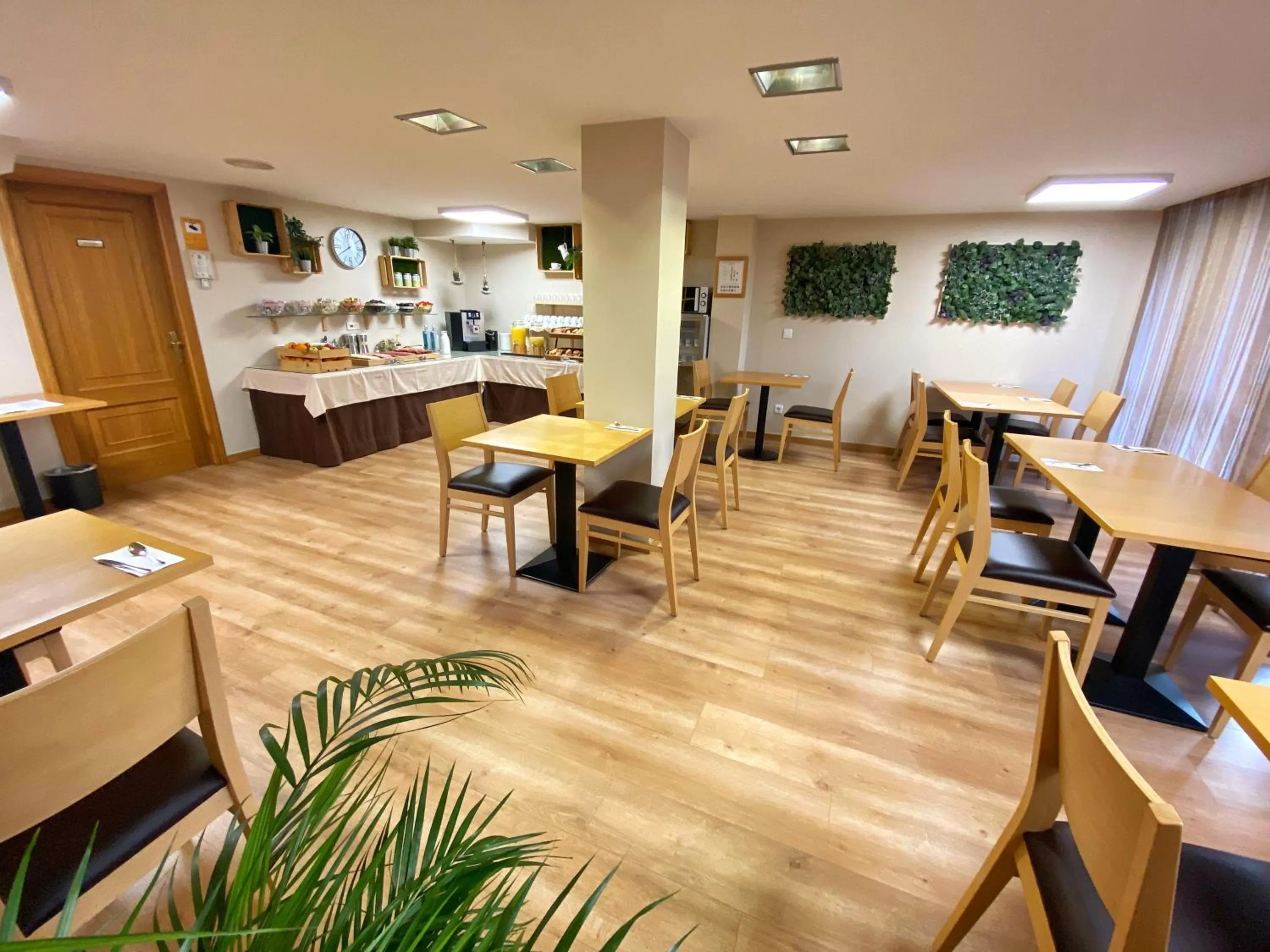 Breakfast in Hotel Ribeira Sacra