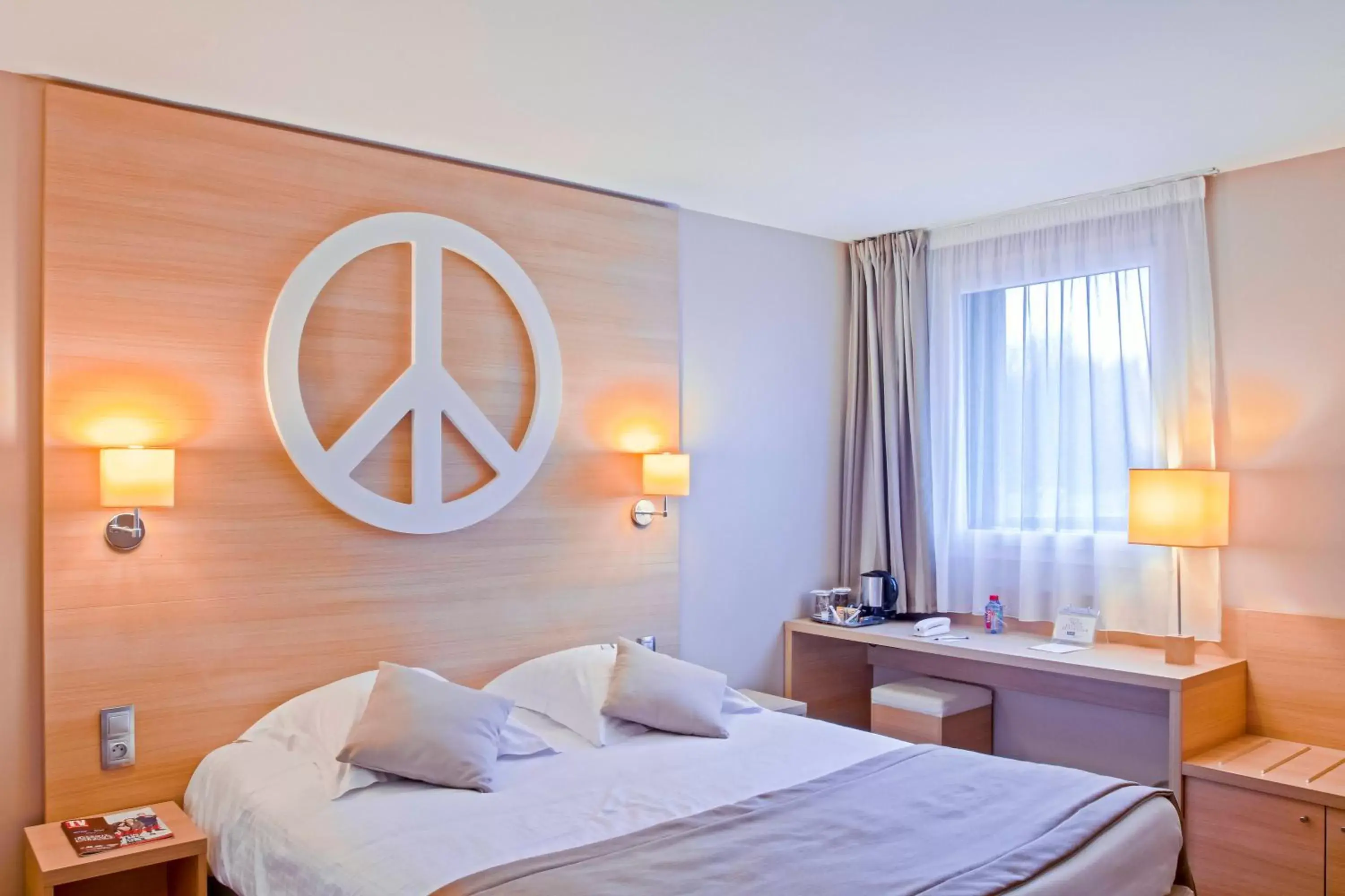 Superior Double Room - Outbuilding in Best Western Bourgoin Jallieu Superior Double Room - Outbuilding in Best Western Bourgoin Jallieu