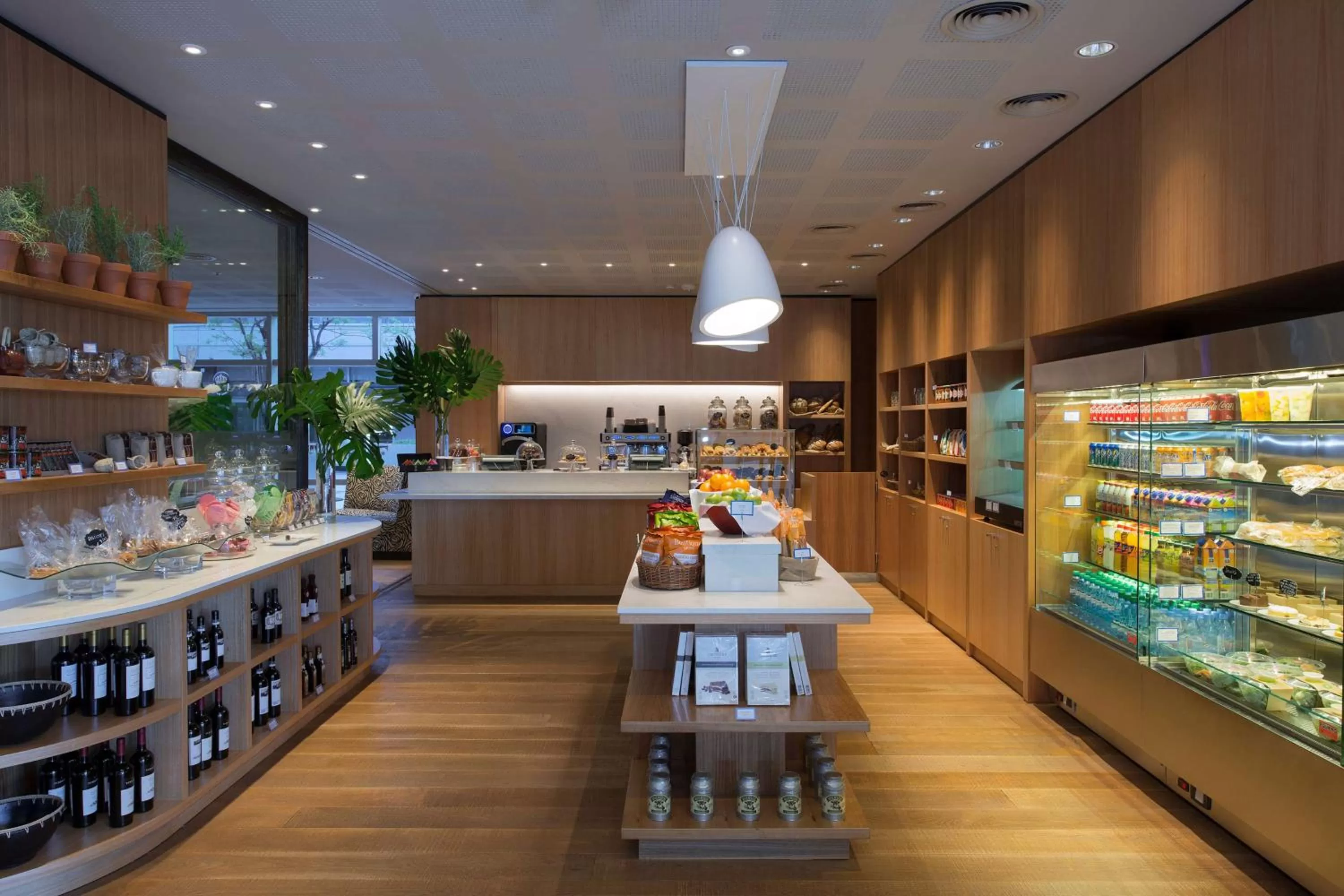 Restaurant/places to eat in Hilton Buenos Aires