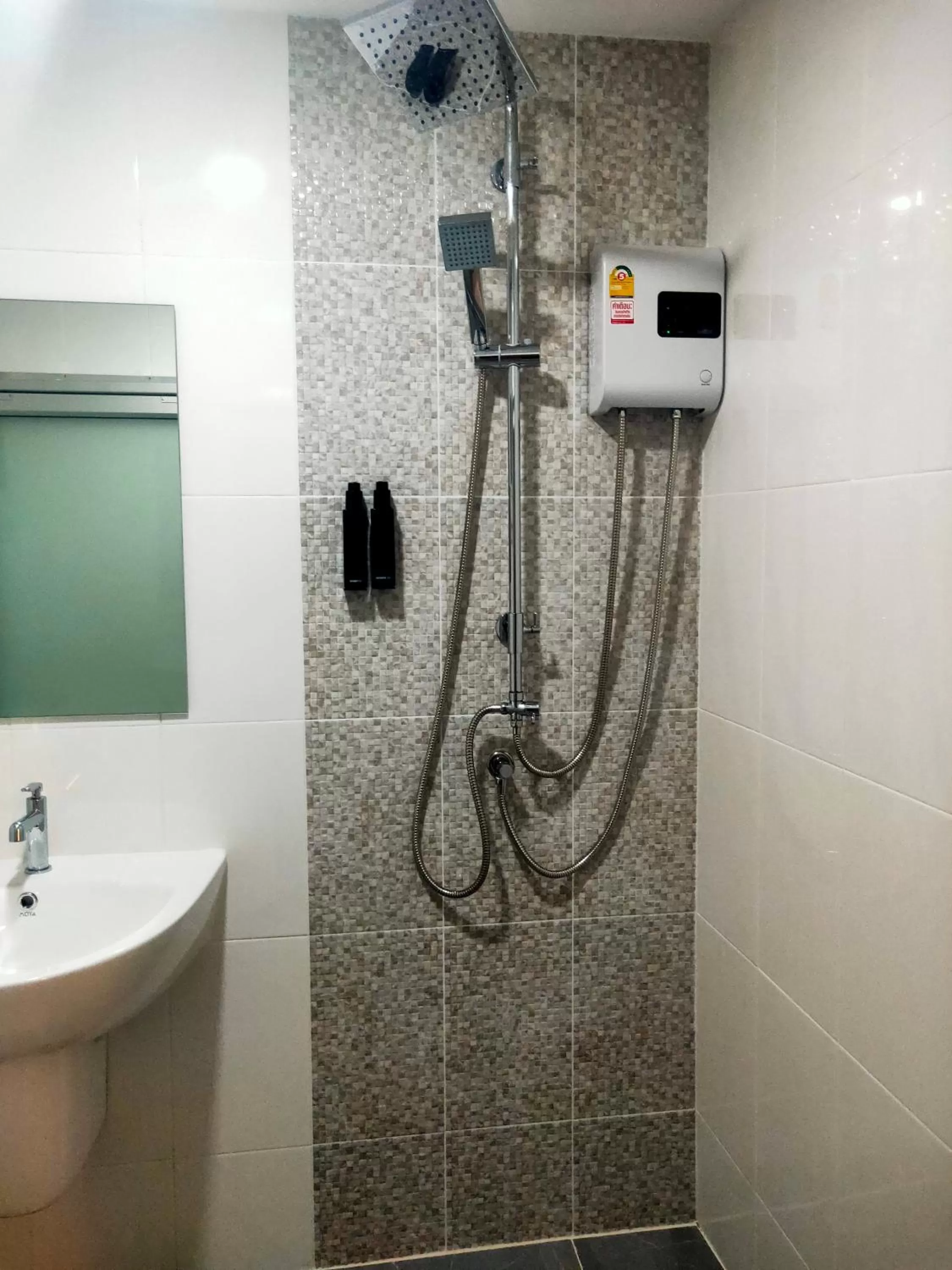 Bathroom in Bed By Boat @Nonthaburi Pier