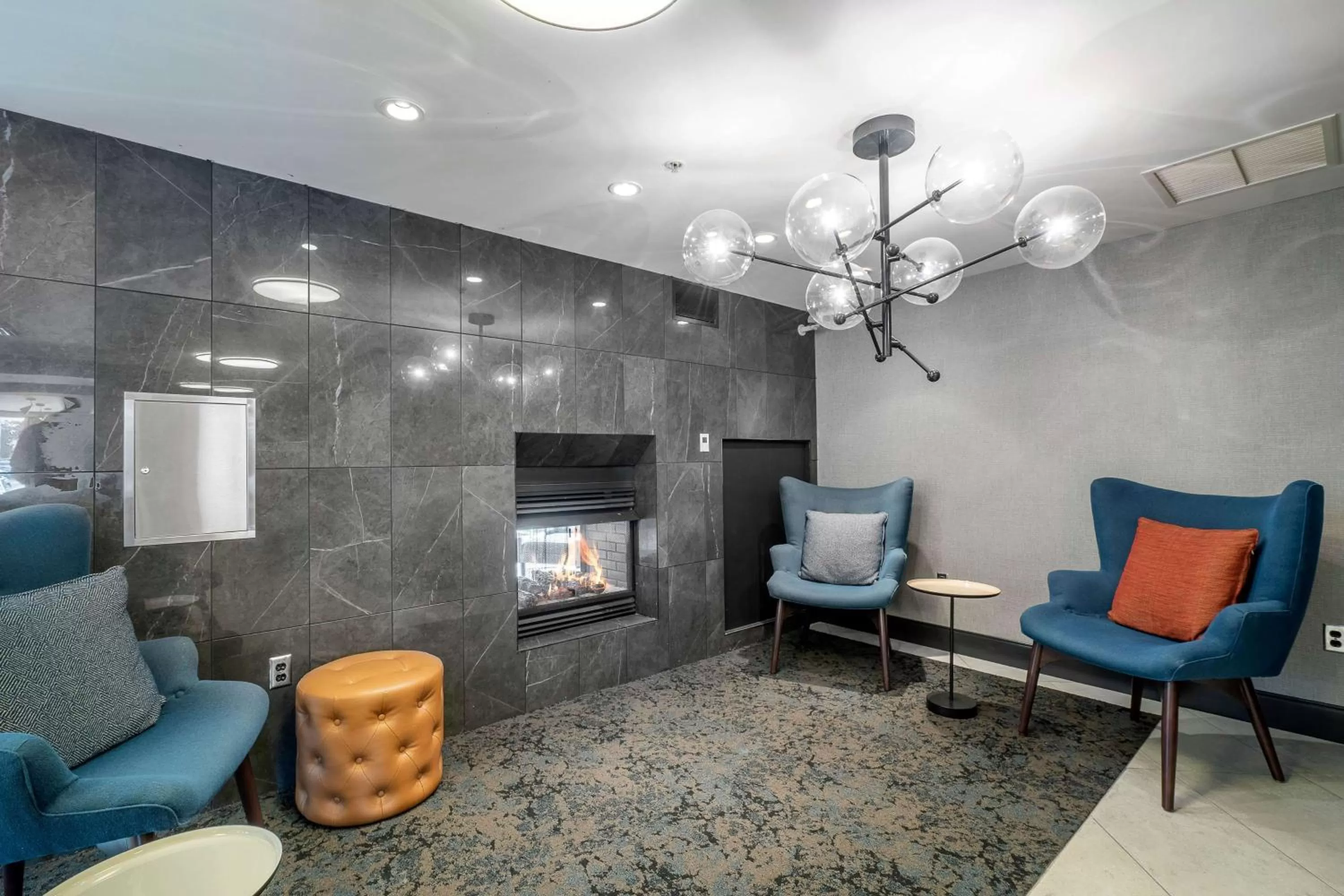 Lobby or reception in State House Inn, Trademark Collection by Wyndham