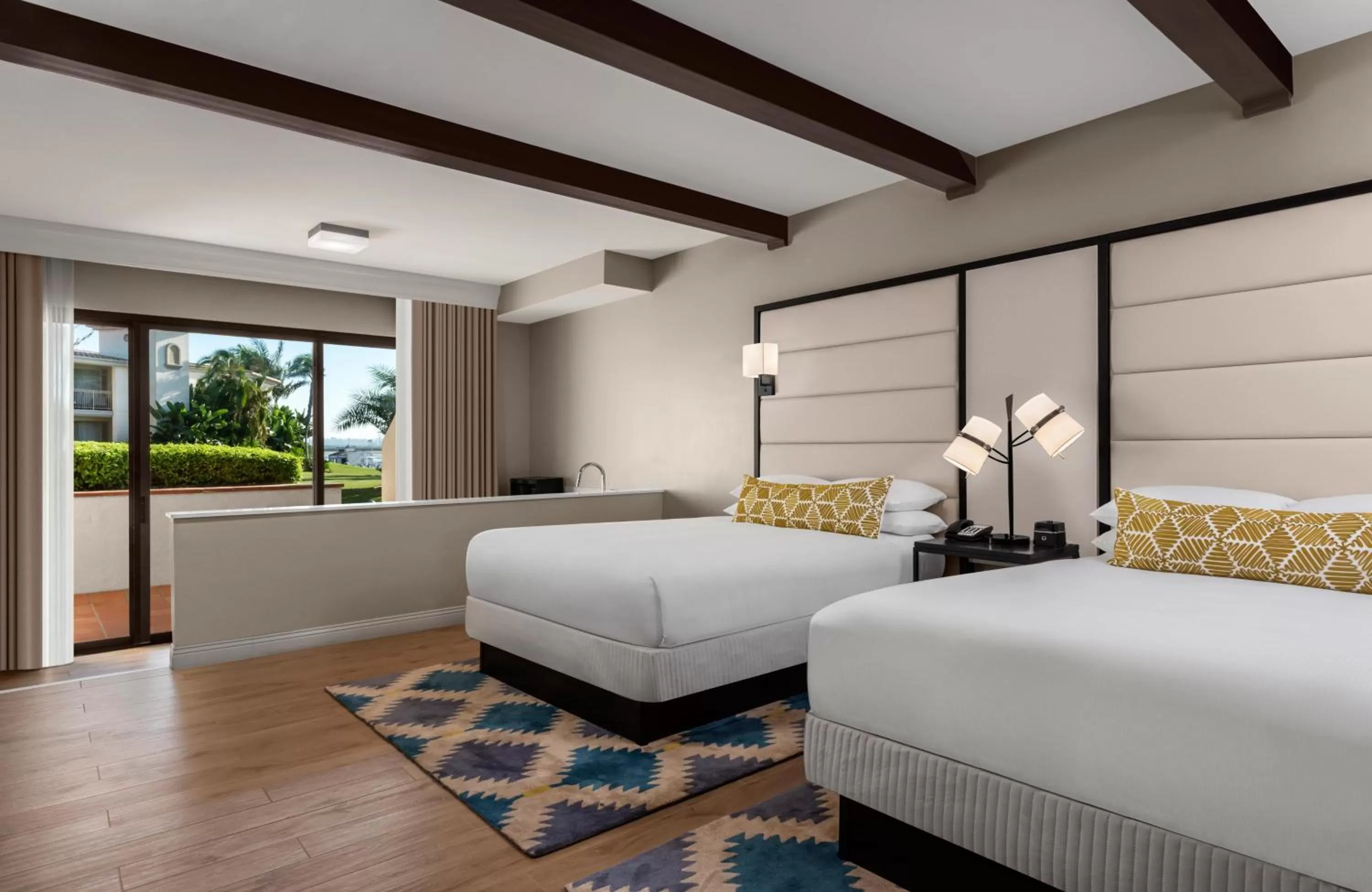 Queen Studio in San Diego Mission Bay Resort