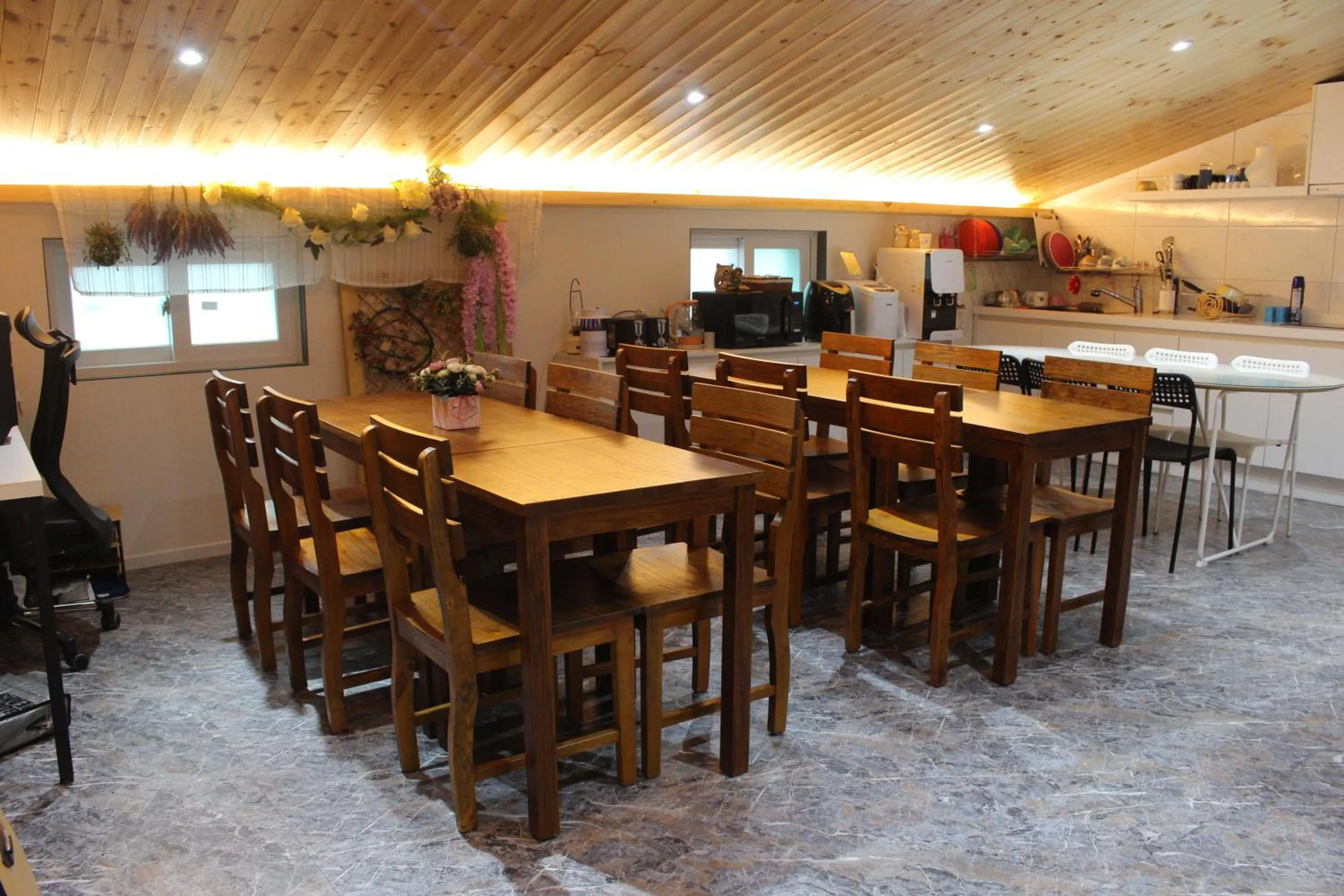 Dining area in The Road Hotel