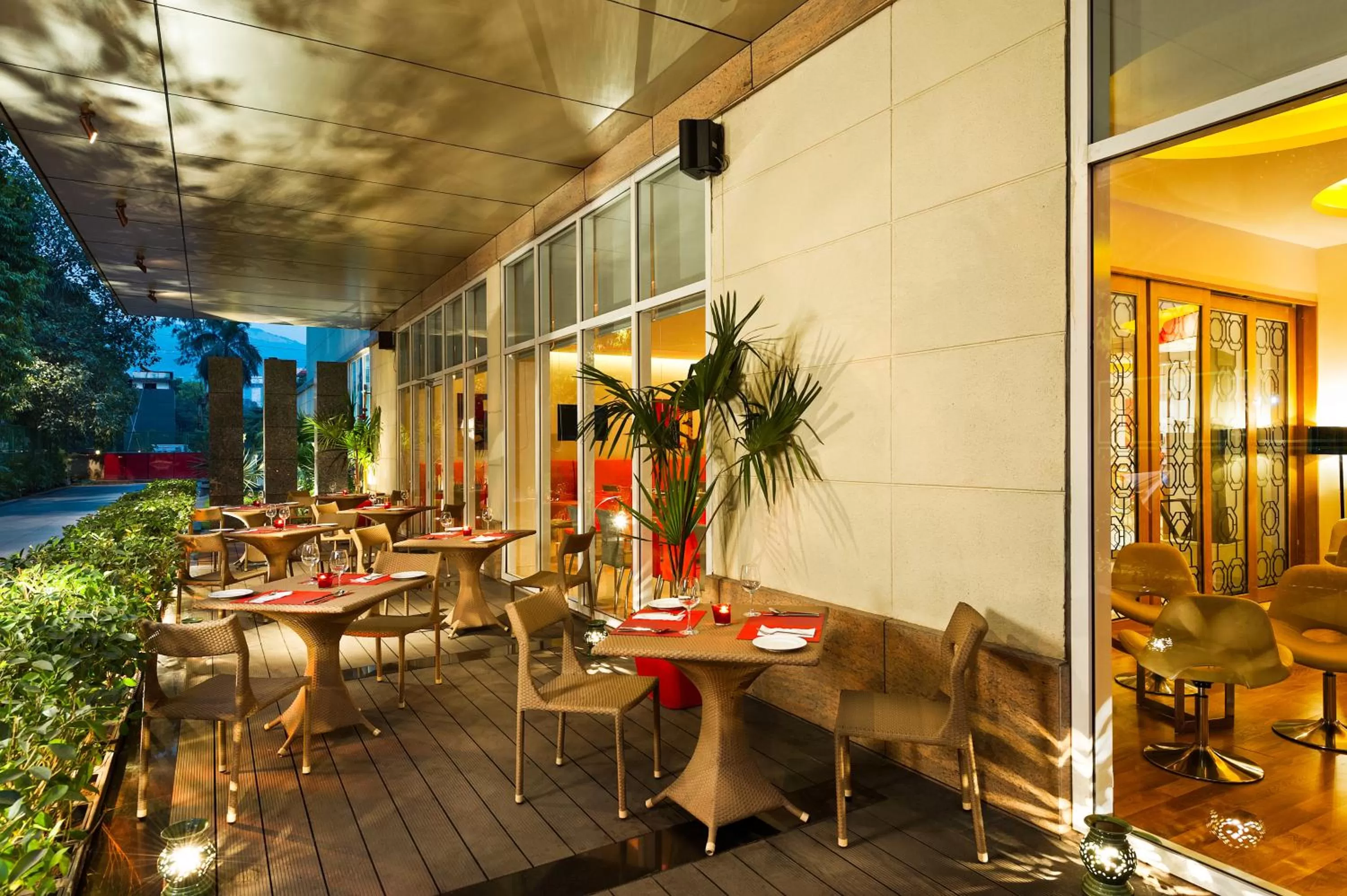 Restaurant/places to eat in ibis Navi Mumbai - An Accor Brand