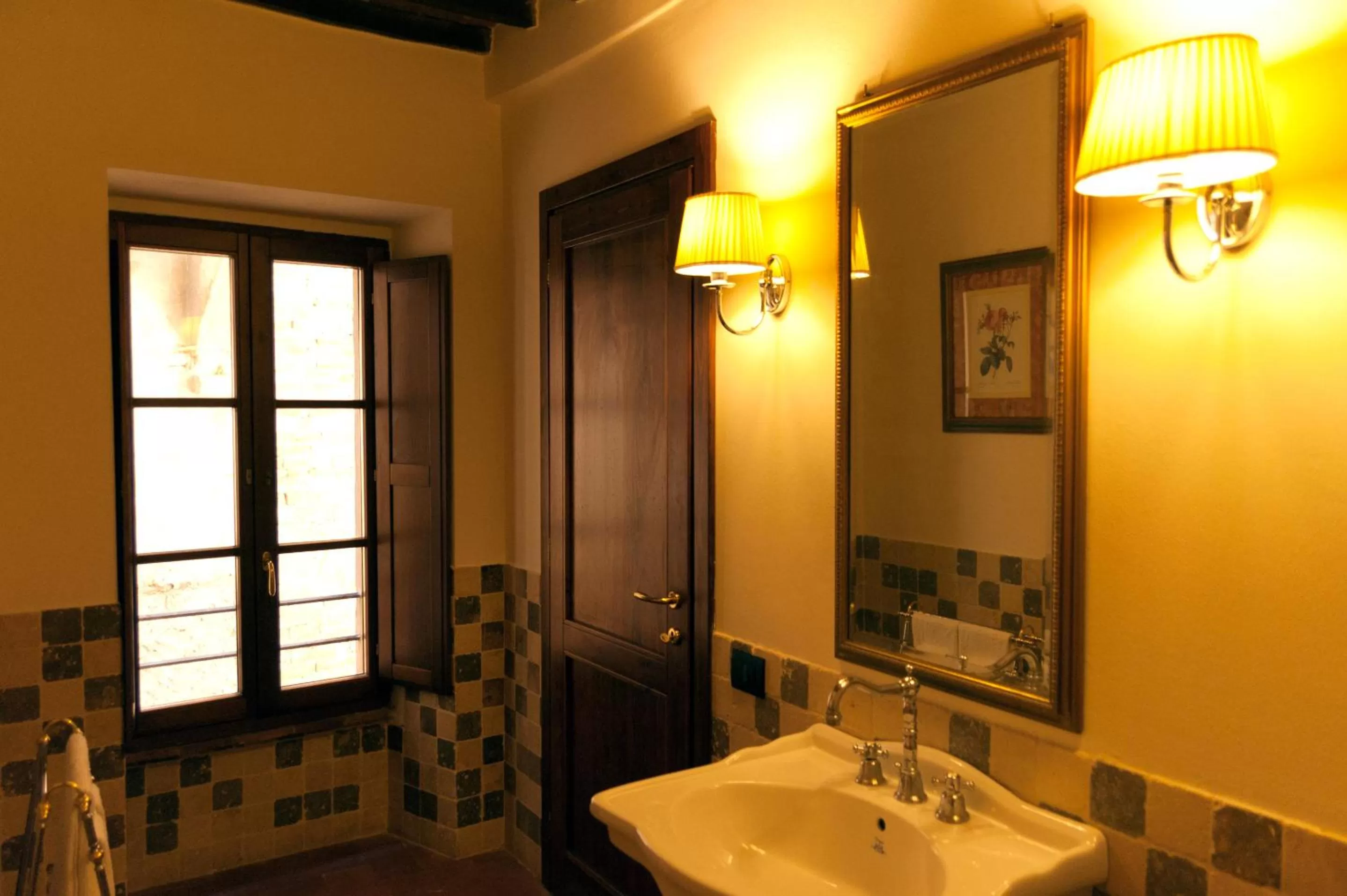 Bathroom in Palazzo Benucci