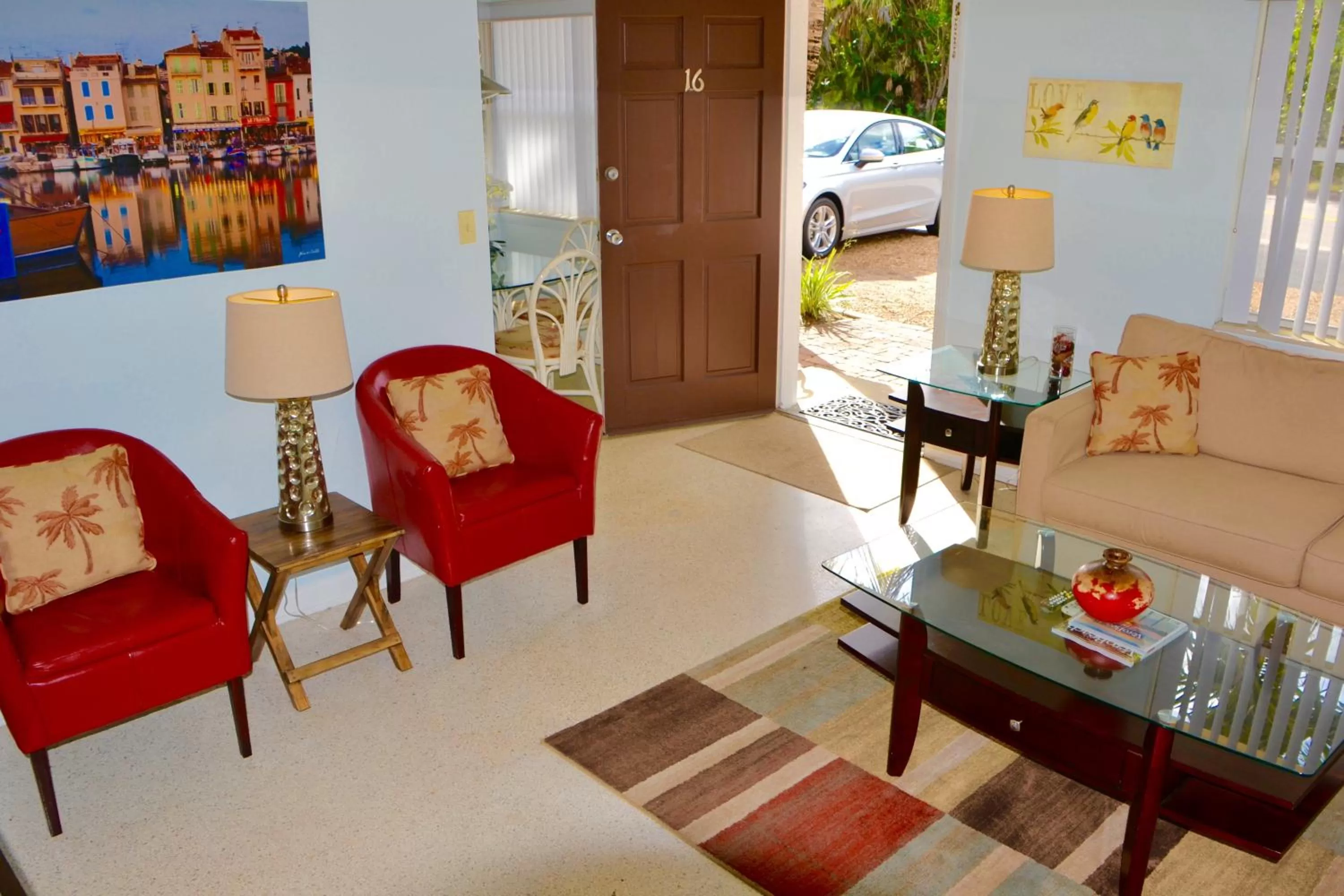Living room in Sea Turtle Inn