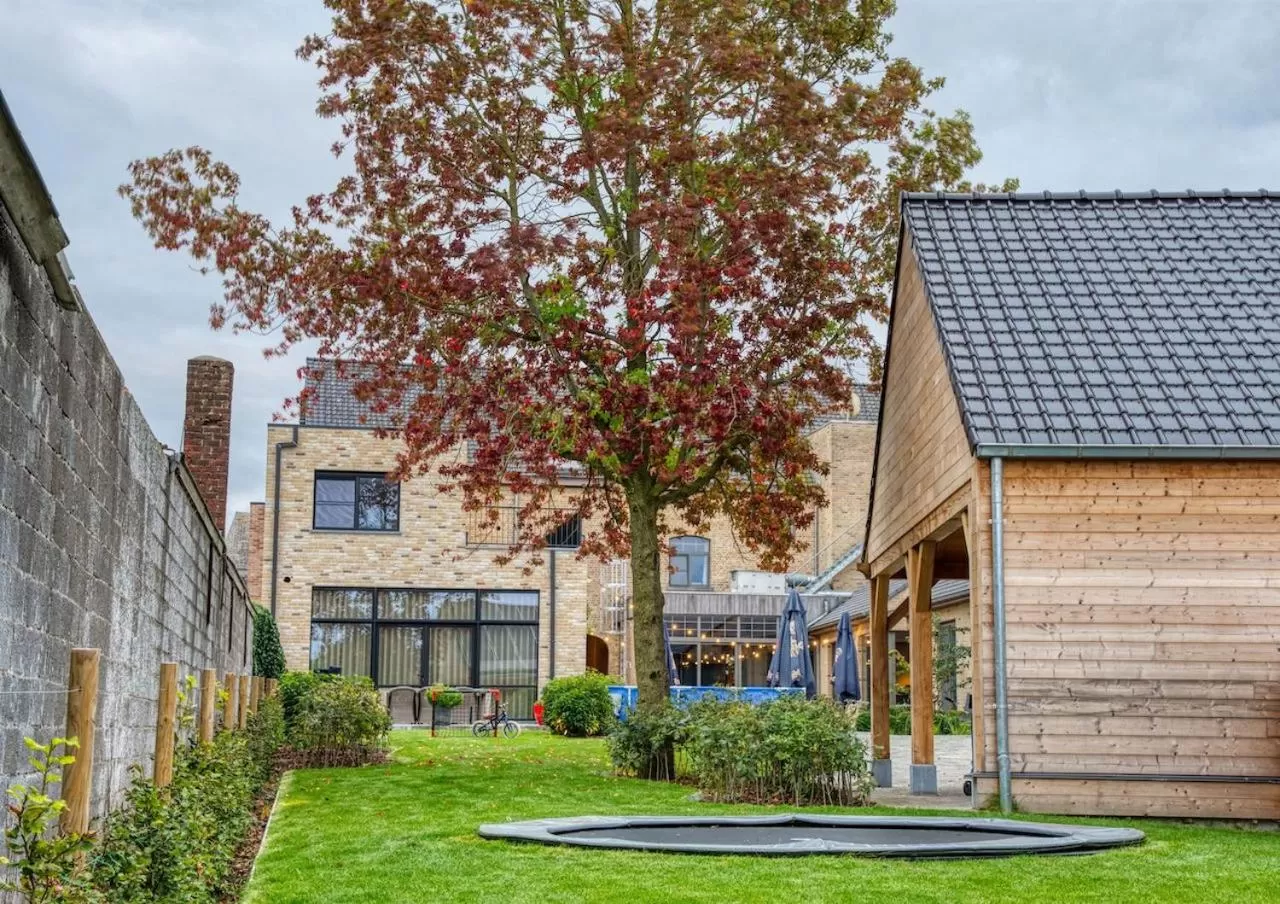 Property Building in Oud Gemeentehuis