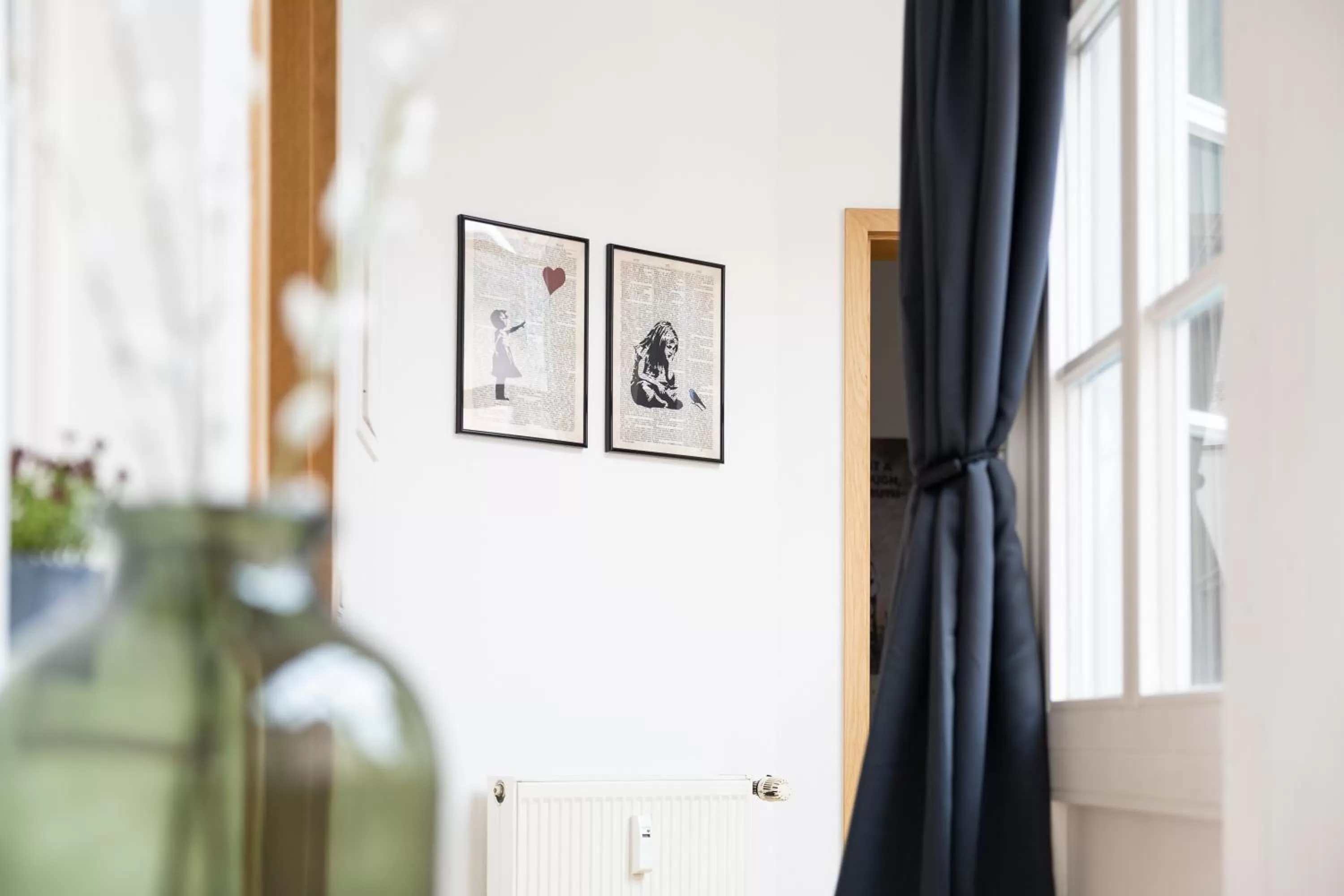 Decorative detail in Ko-Living Space an der Oper - Street Art Design Apartments