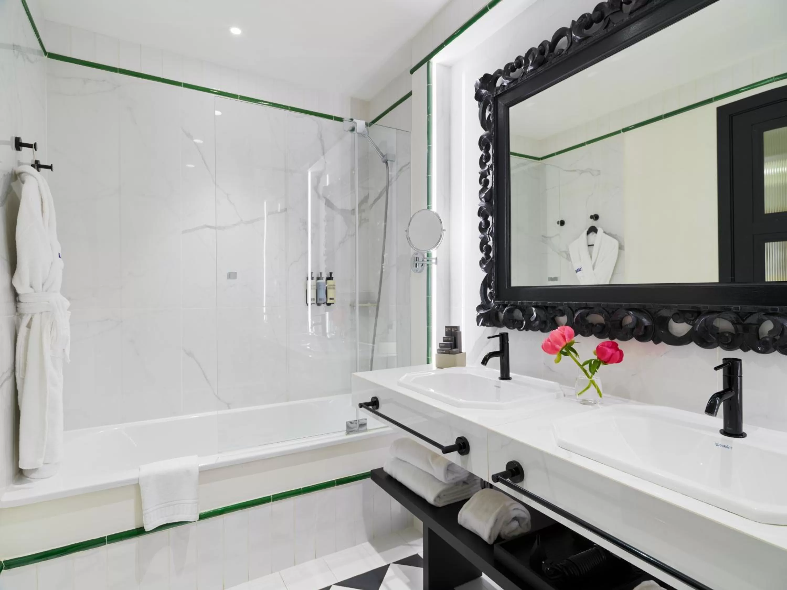 Bathroom in H10 Casa de la Plata