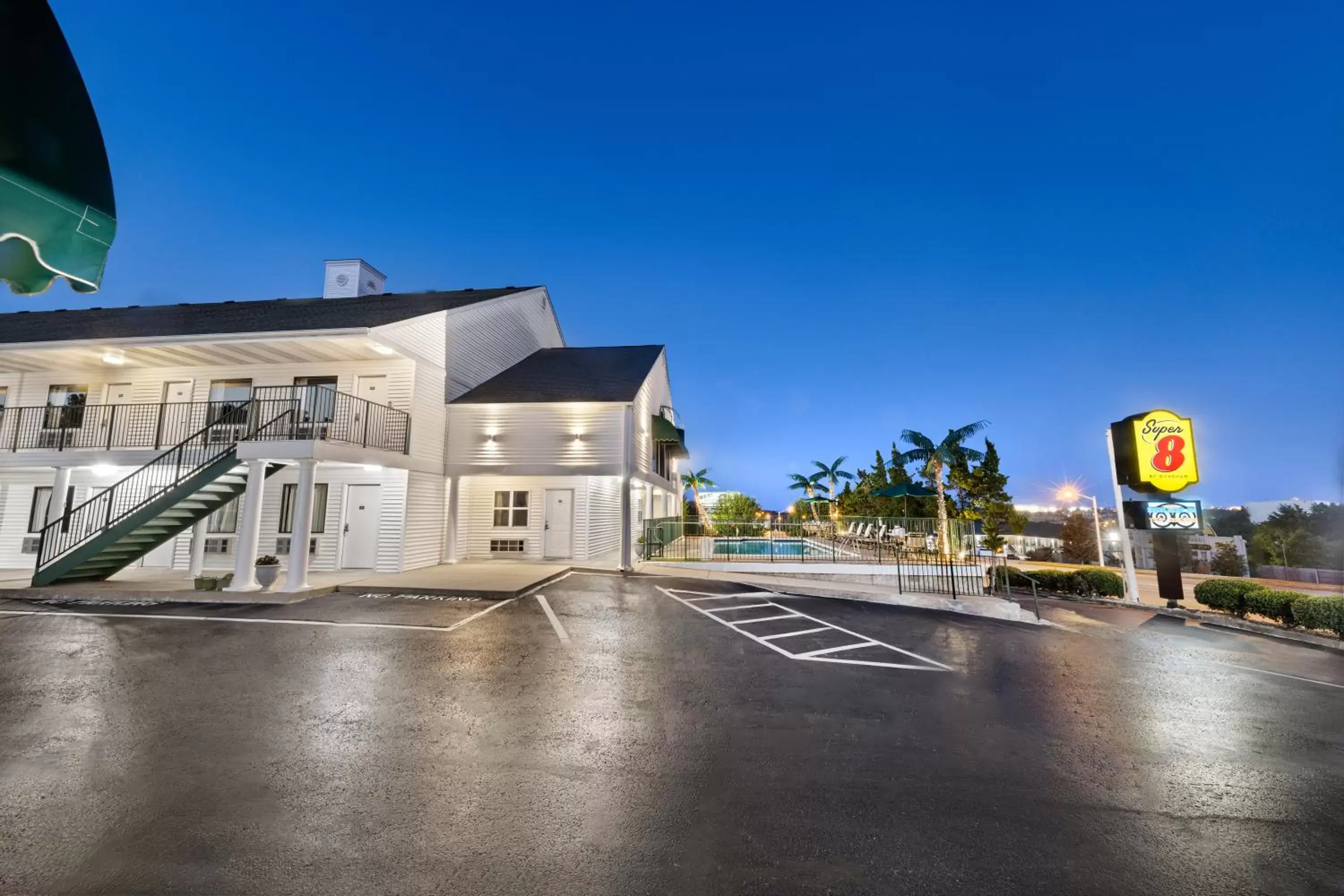 Super 8 by Wyndham Branson - Shepherd of the Hills Exwy Super 8 by Wyndham Branson - Shepherd of the Hills Exwy