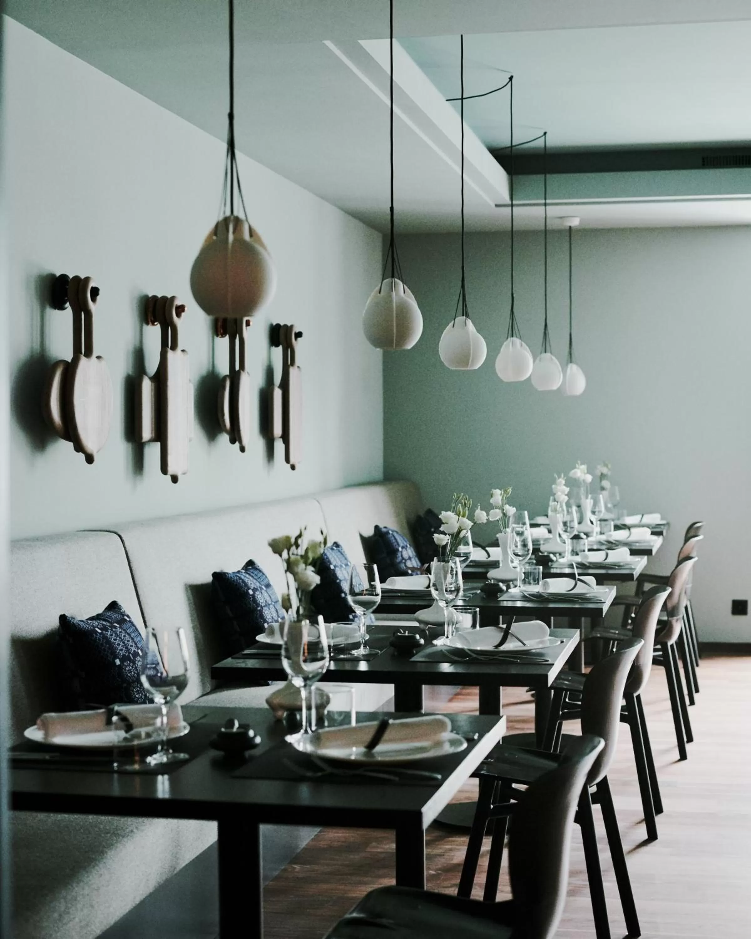 Restaurant/places to eat in The Cambrian