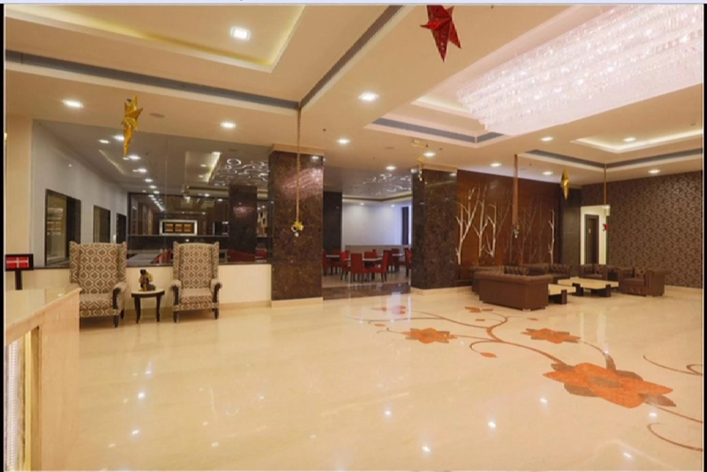 Lobby or reception in Ramada Jamshedpur Bistupur