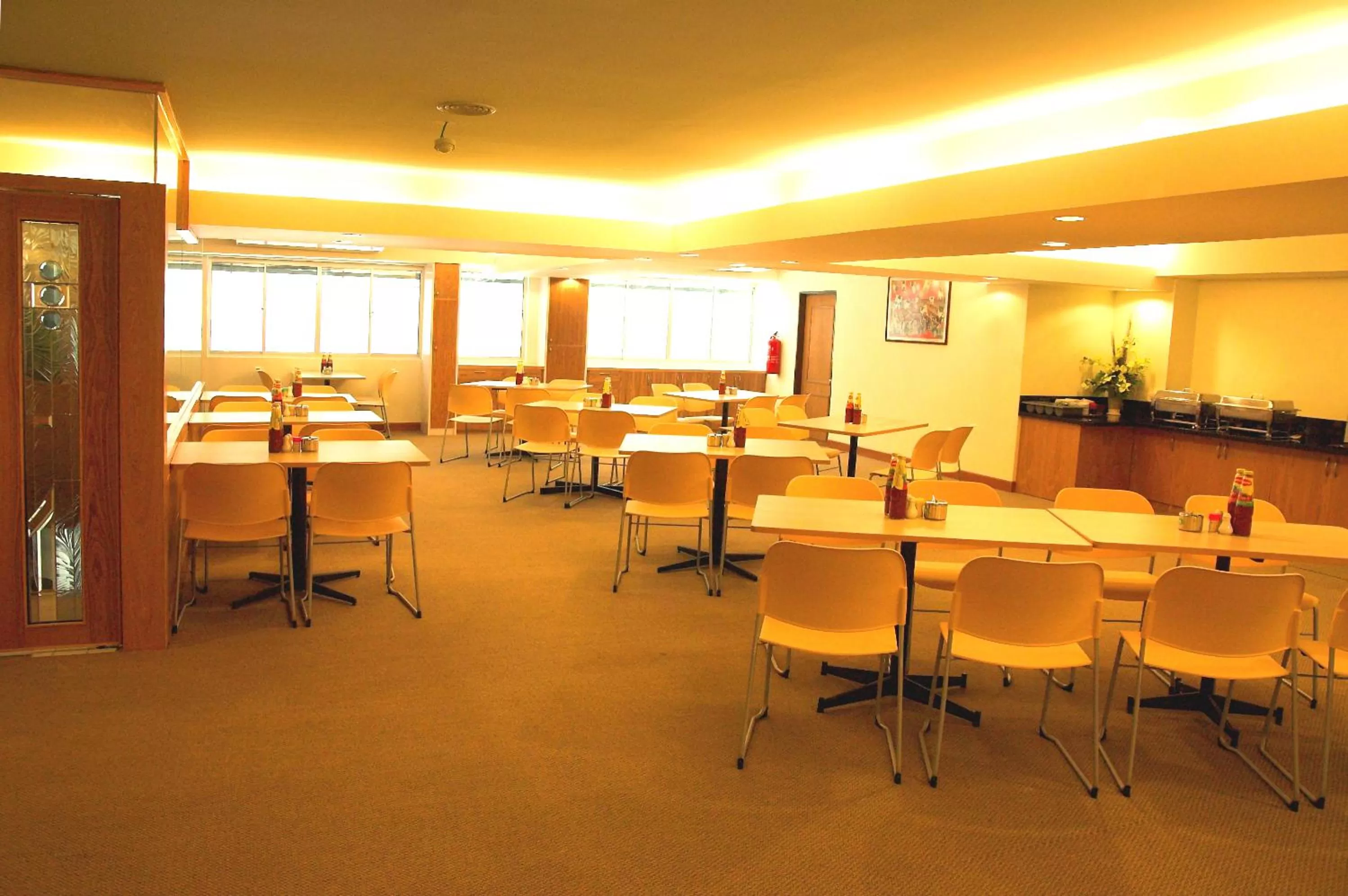 Restaurant/places to eat in Hotel Regal Malaysia