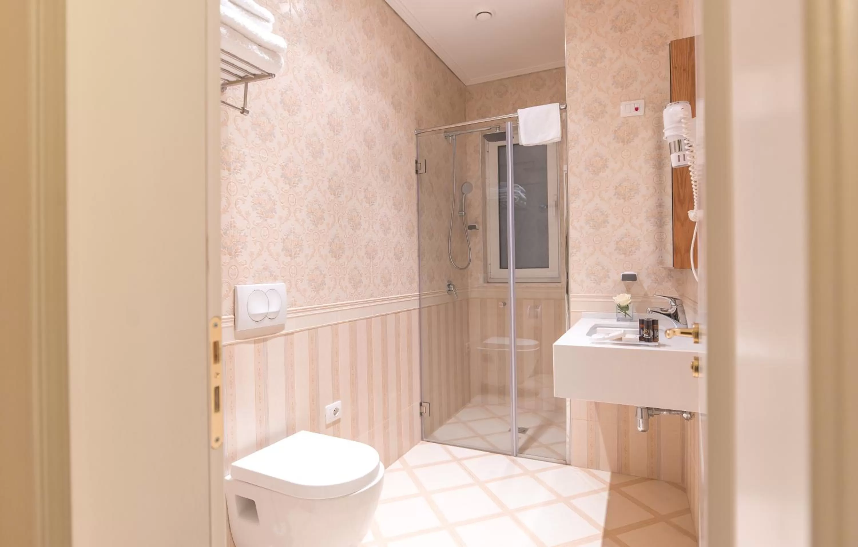 Toilet, Bathroom in Royal Hill Hotel