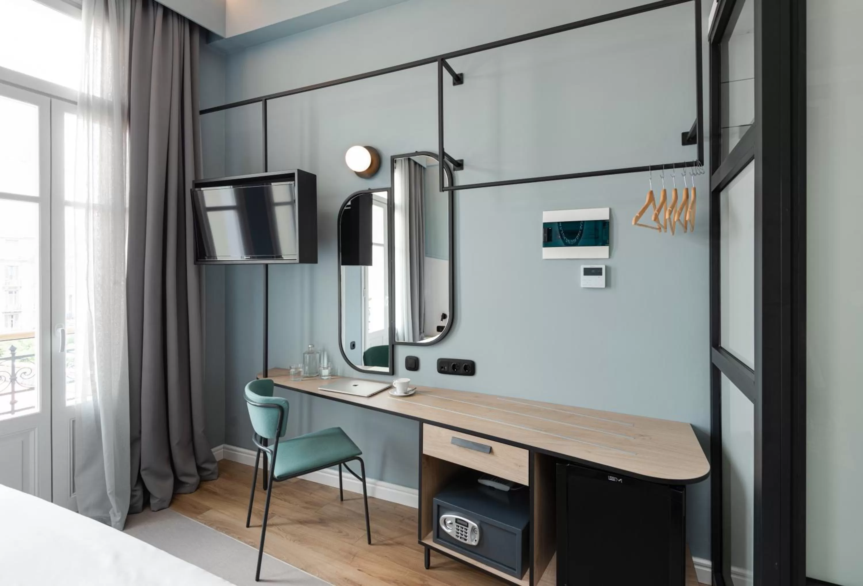 TV and multimedia in Colors Urban Hotel Thessaloniki