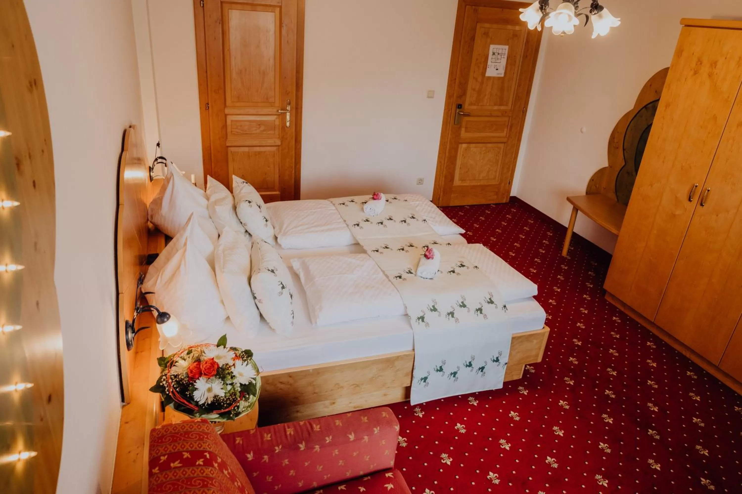 Staff, Bed in Panorama Hotel Gasthof Leidingerhof