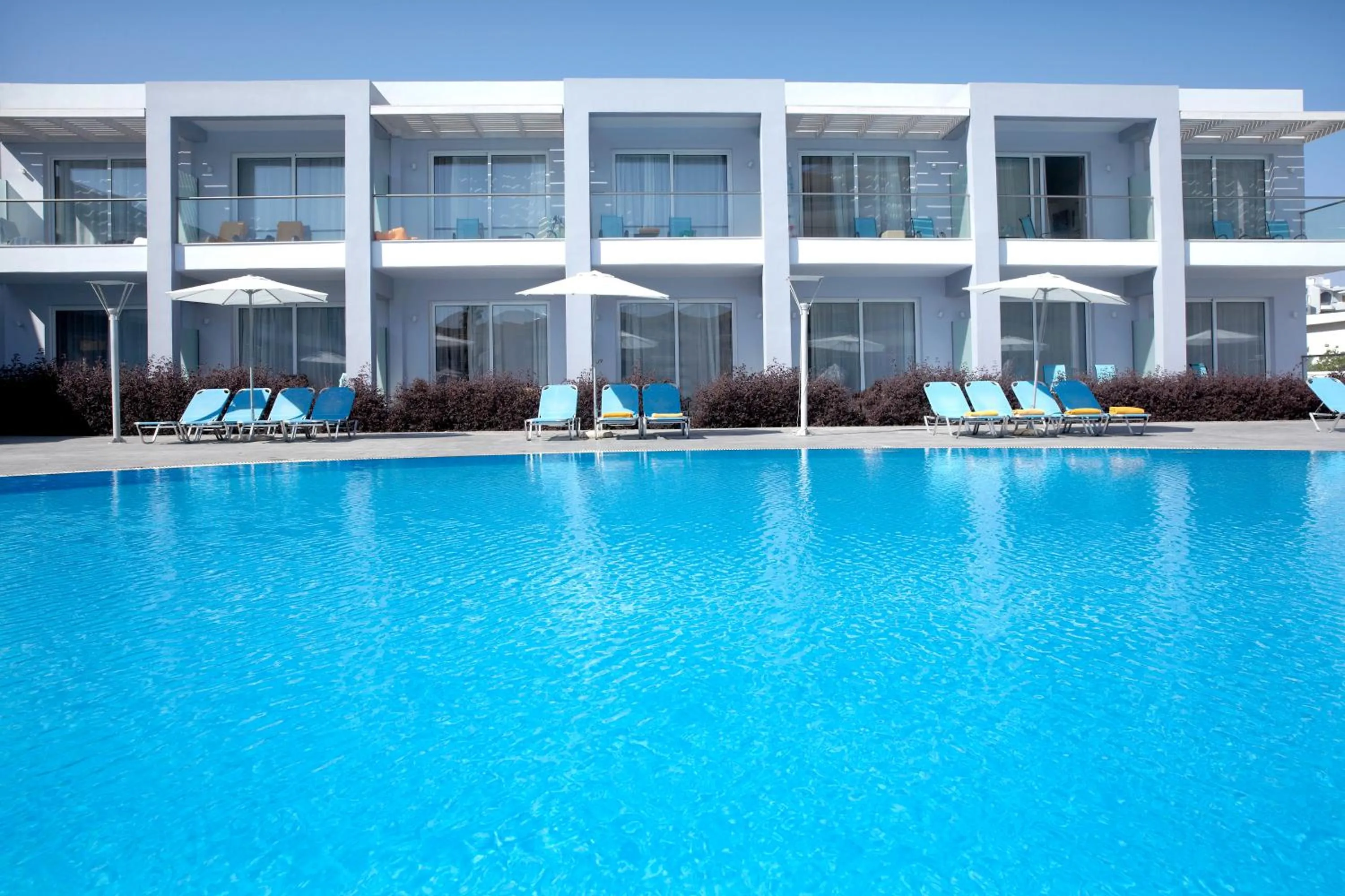 Property building in Sunshine Rhodes