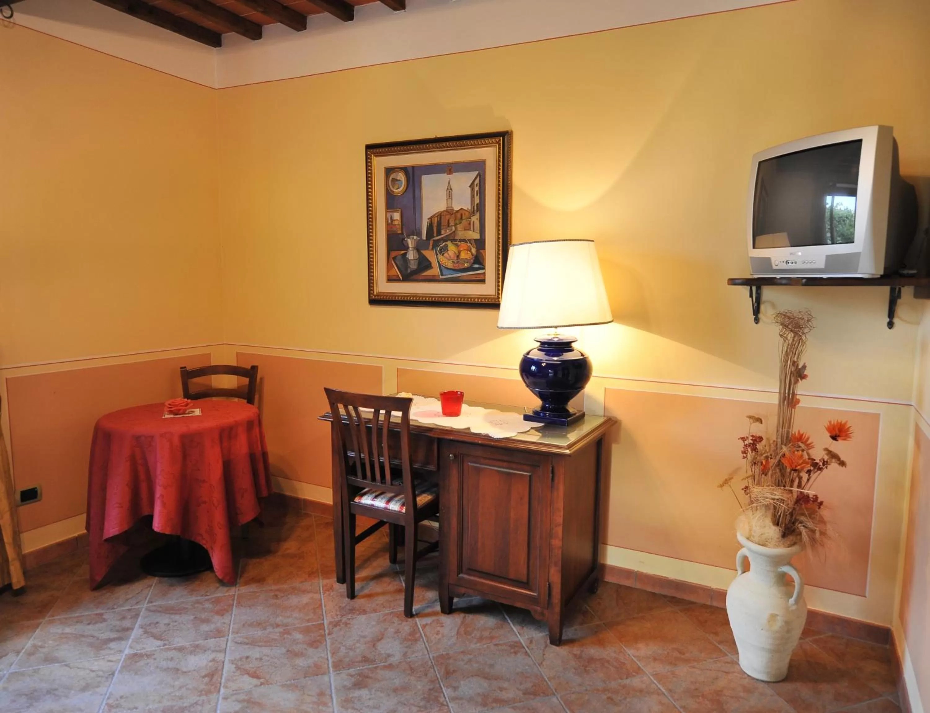 Decorative detail in Albergo La Foresteria