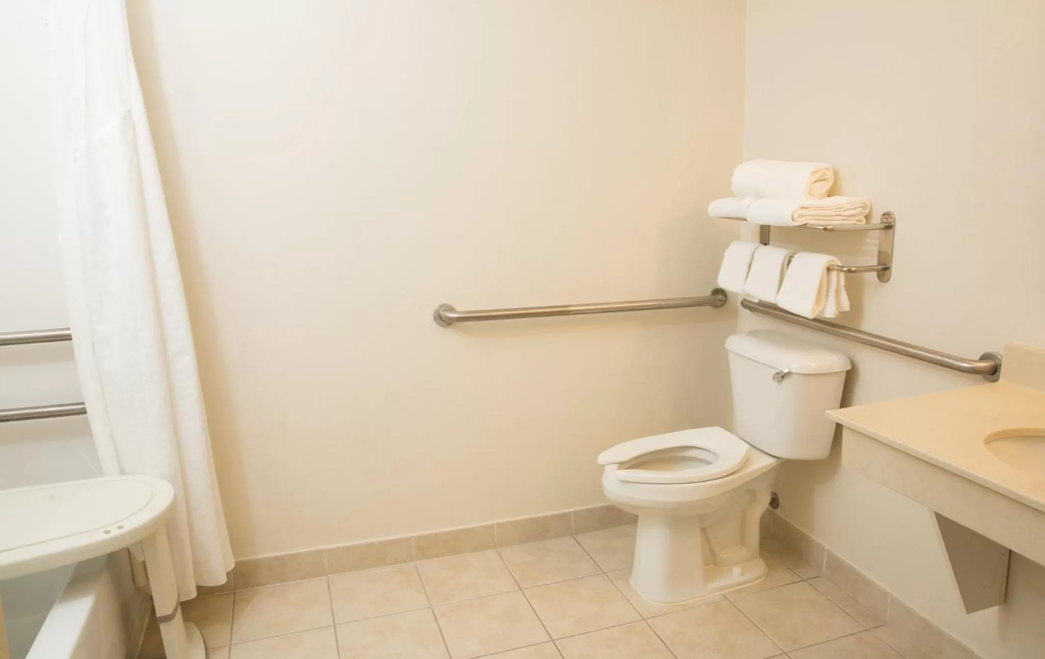 Bathroom in Holiday Inn Express Hotel & Suites Cherokee-Casino by IHG