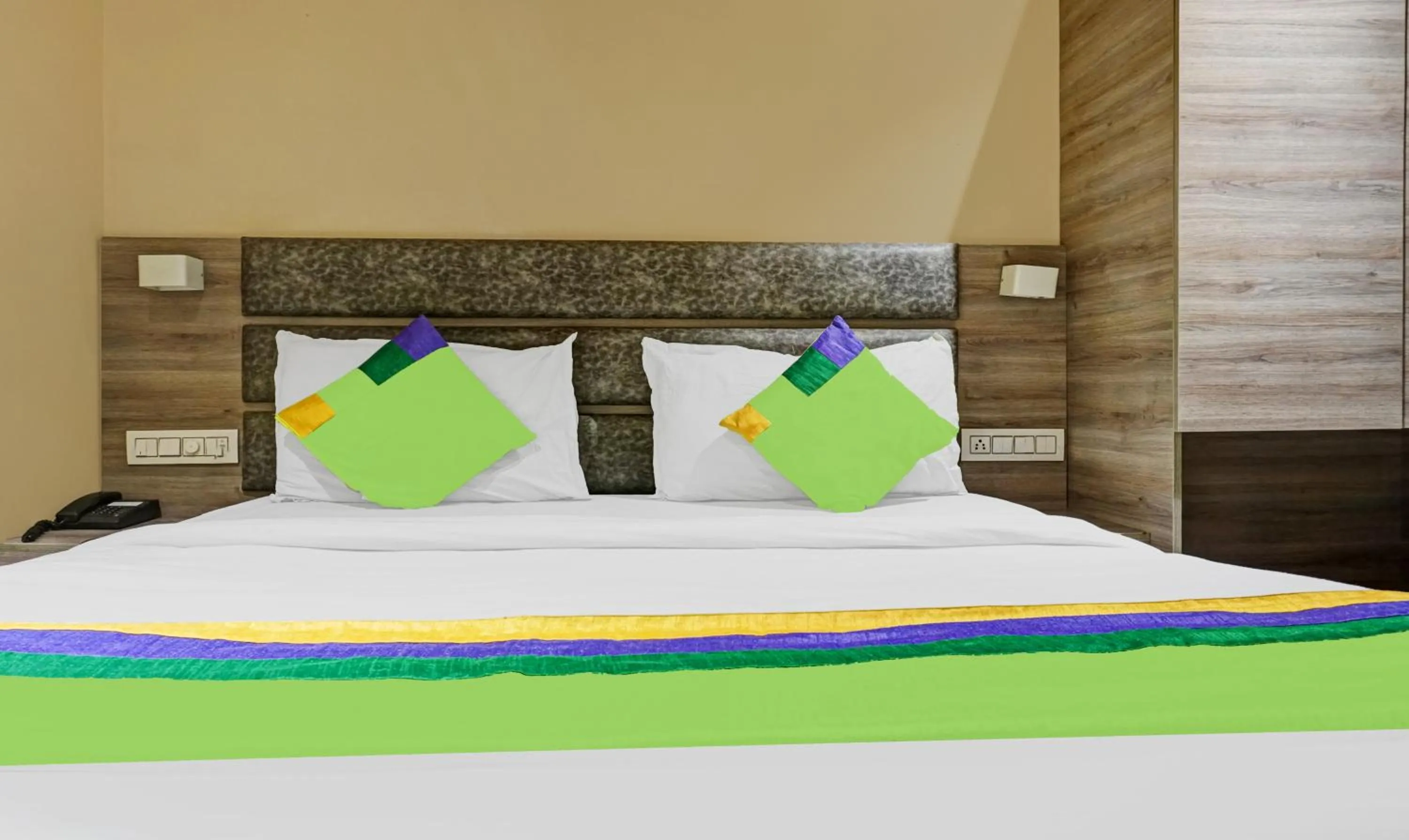 Bedroom, Bed in Treebo Classic Grande, Camp