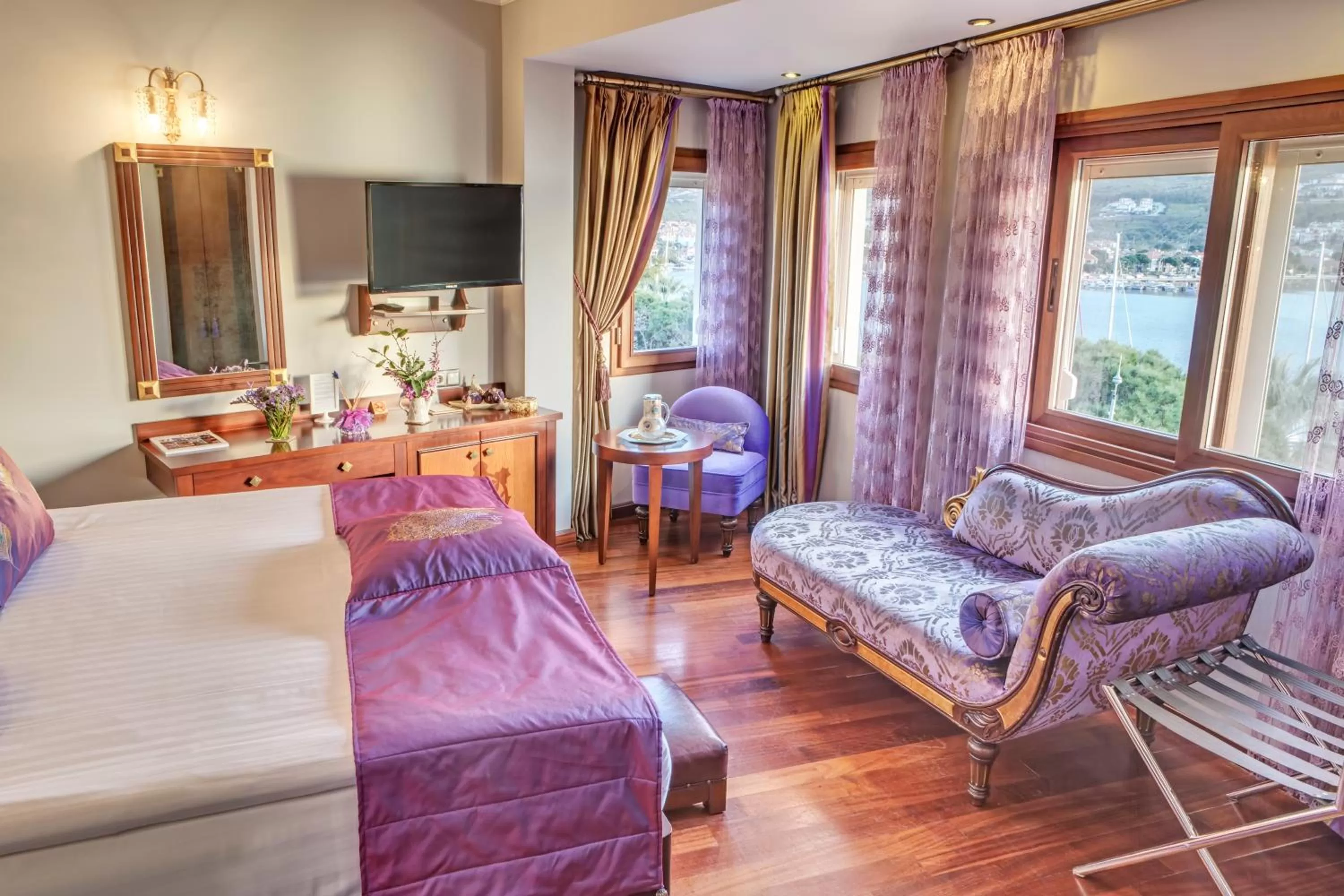 Photo of the whole room, Seating Area in Bulbul Yuvası Boutique Hotel