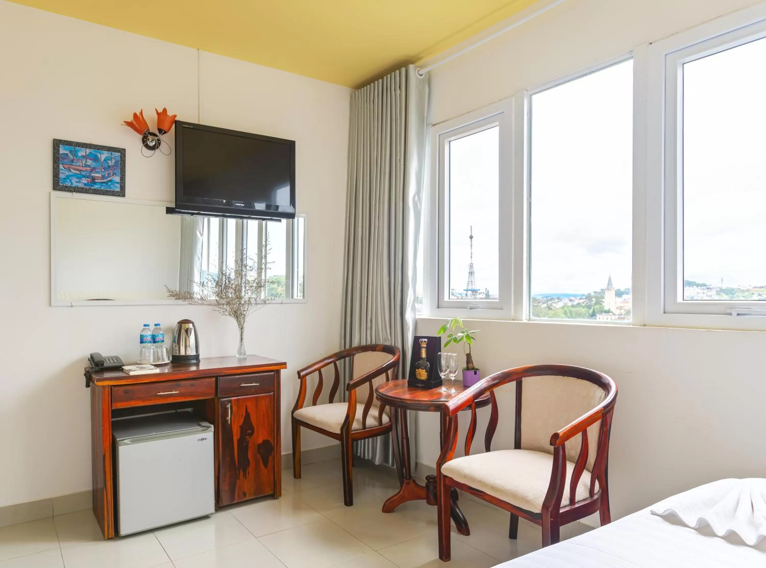 TV and multimedia, TV/Entertainment Center in Miền Nhiệt Đới 2 Hotel