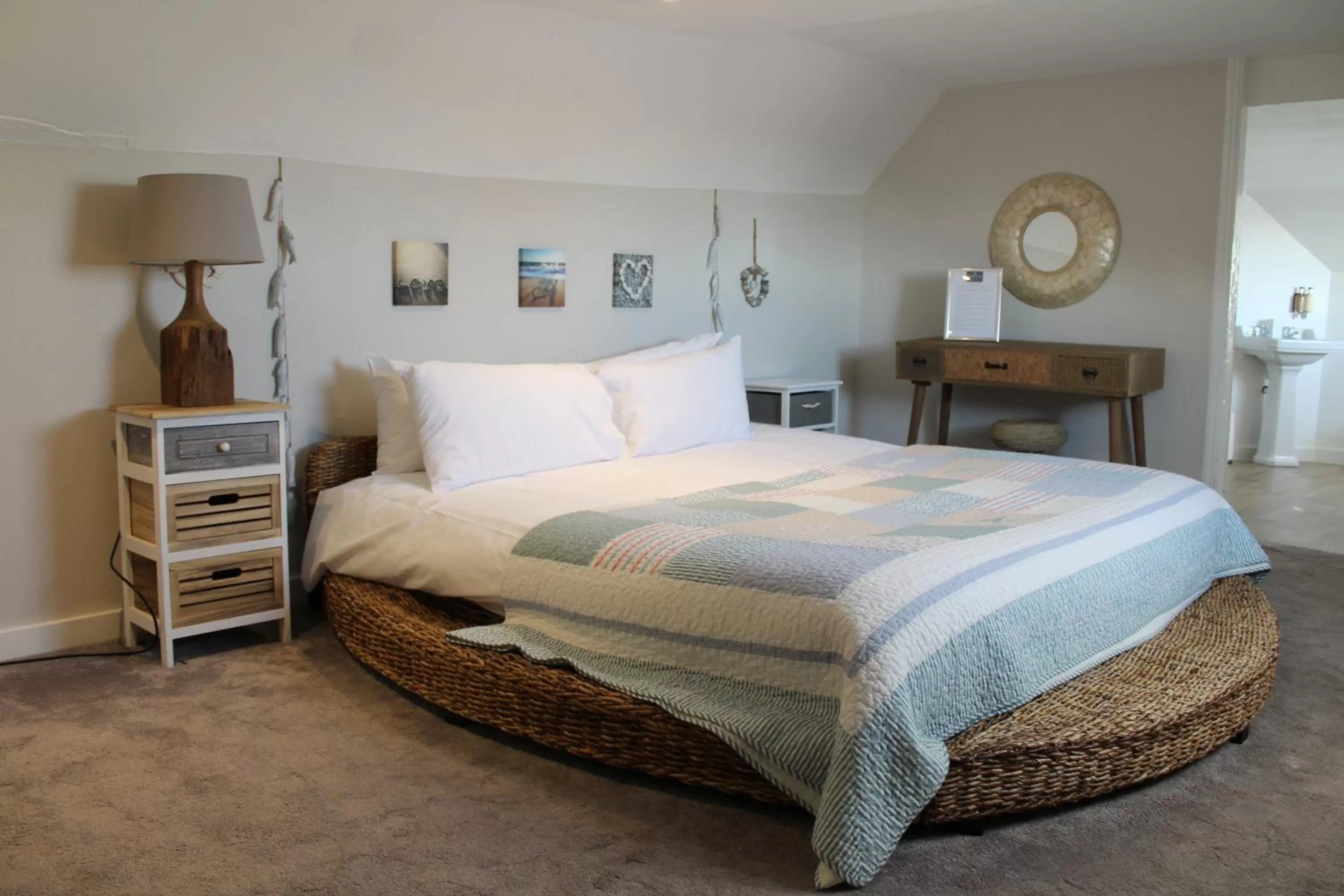 Superior Quadruple Room in The Ship Inn